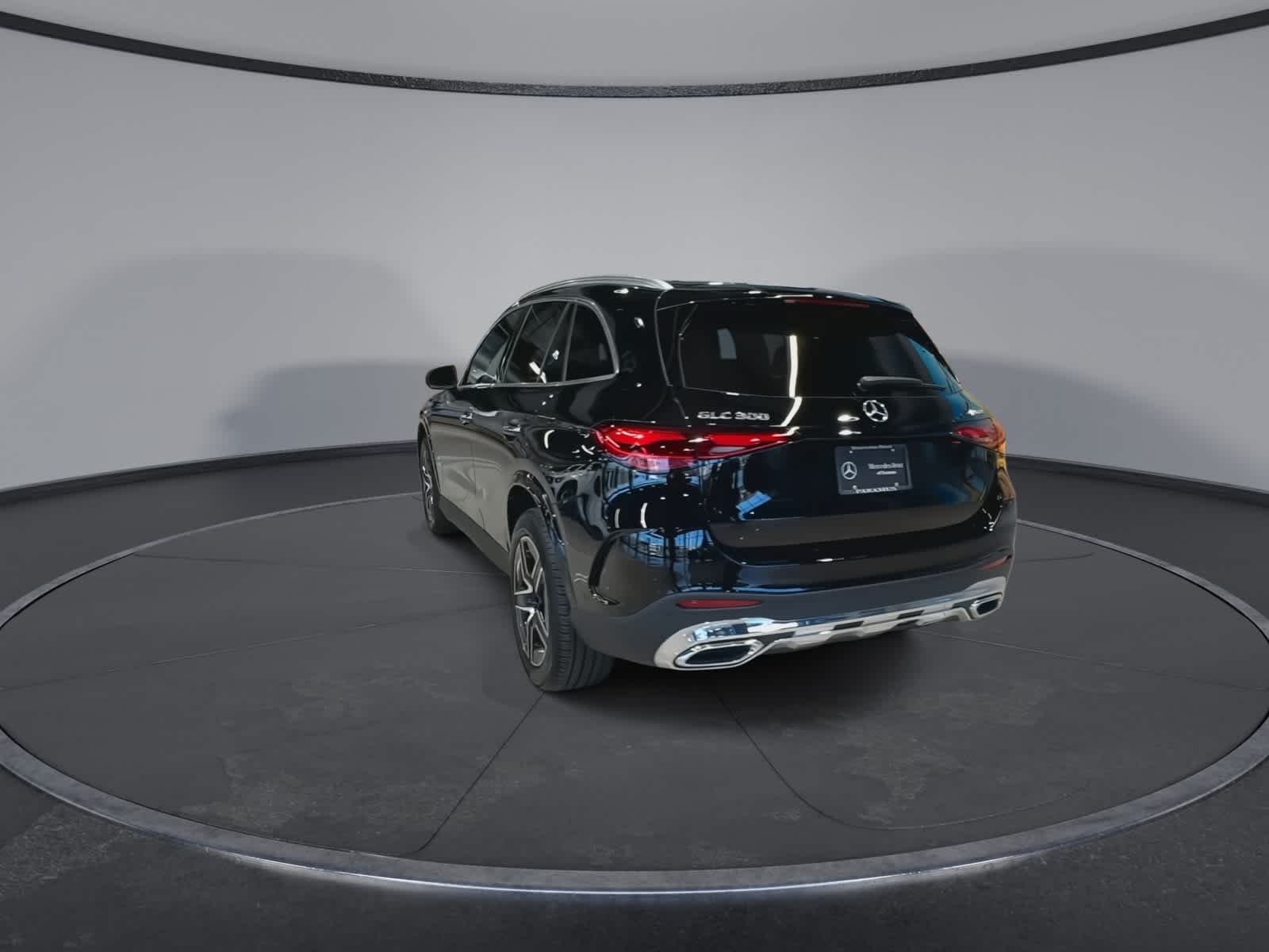 Thumbnail: 2026 Mercedes-Benz GLC - 9