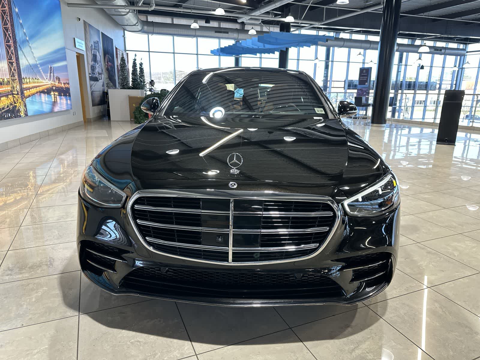 Thumbnail: 2023 Mercedes-Benz S-Class - 18
