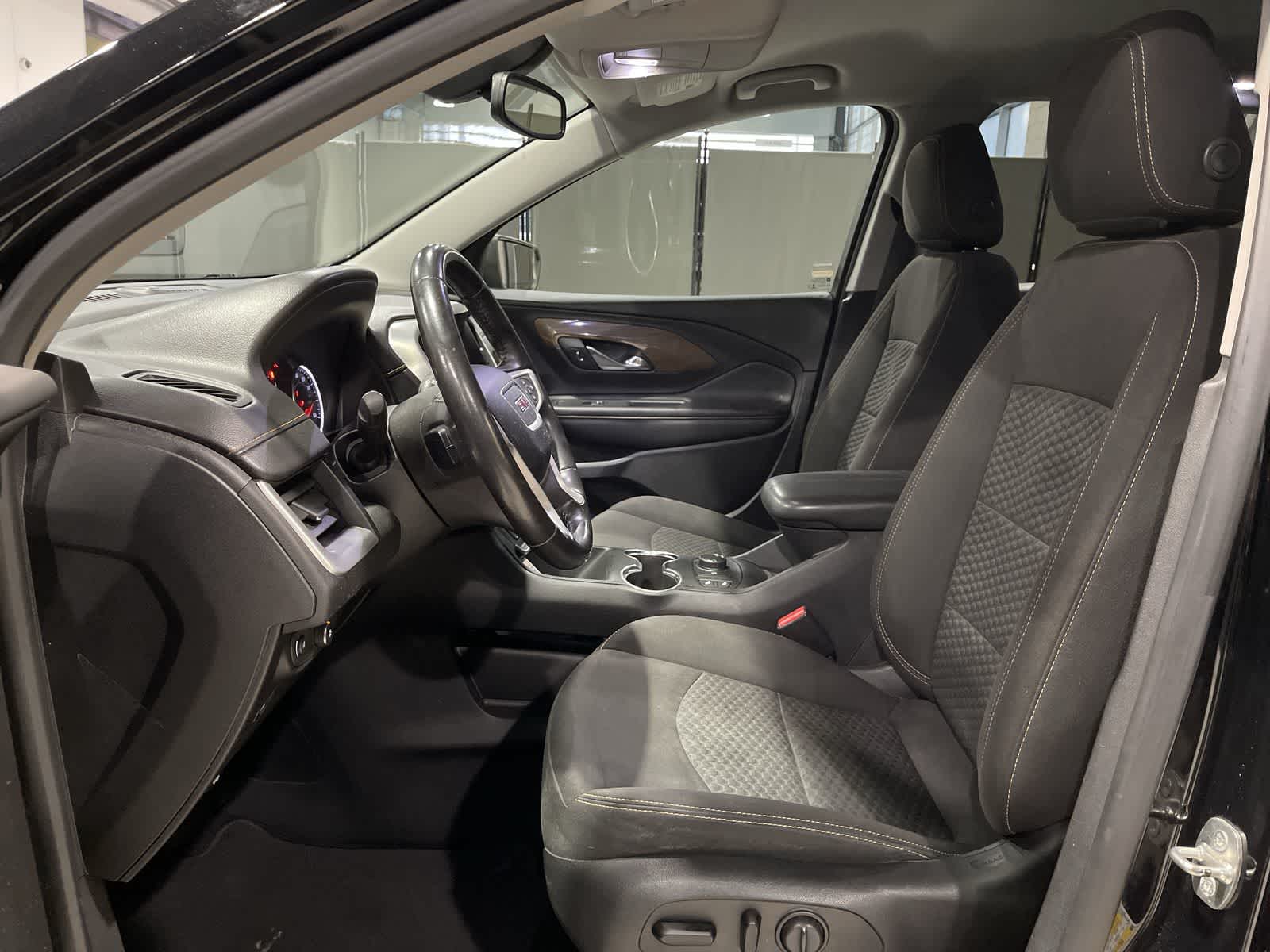 Thumbnail: 2019 GMC Terrain - 23