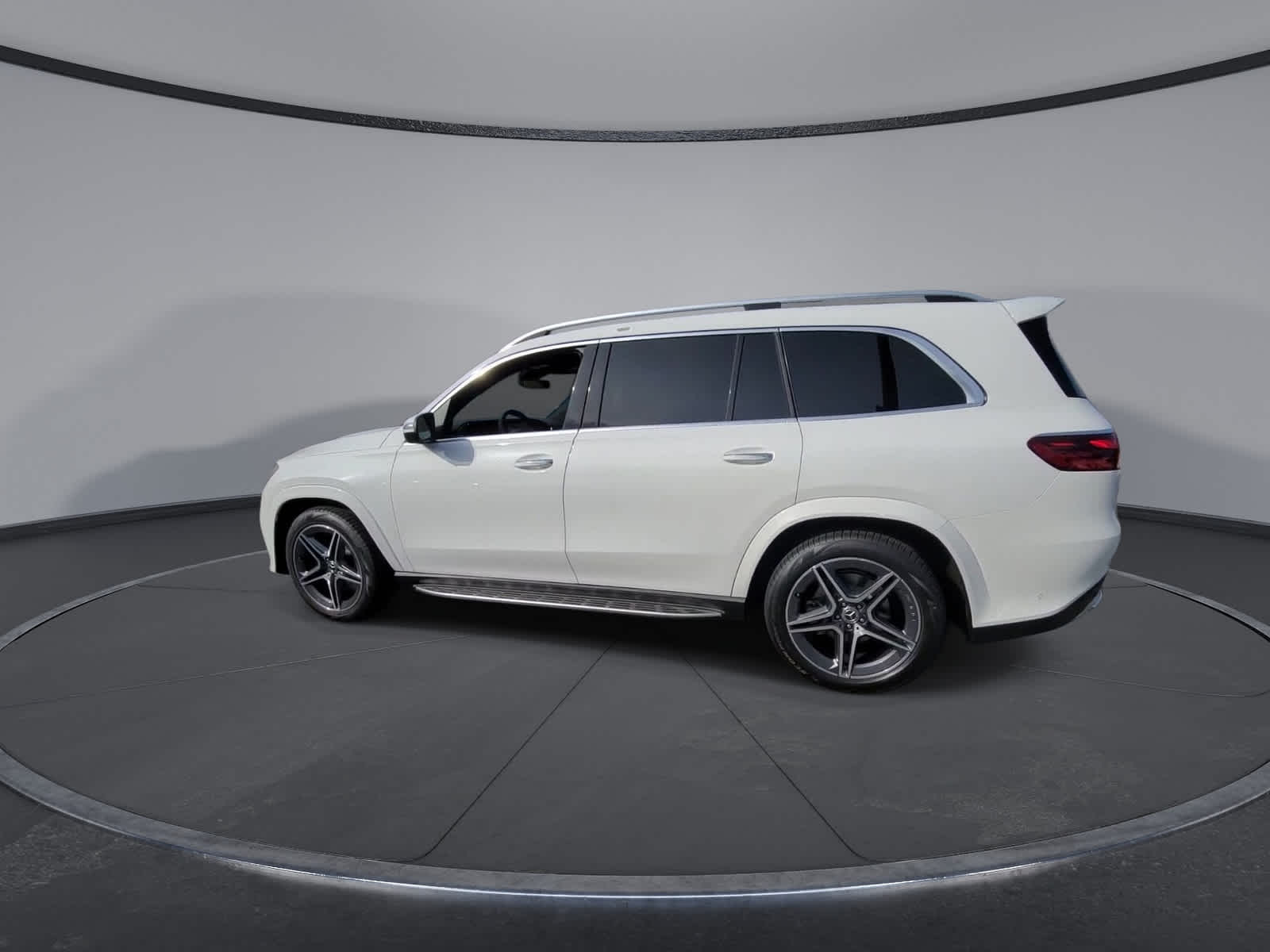 Thumbnail: 2024 Mercedes-Benz GLS - 4