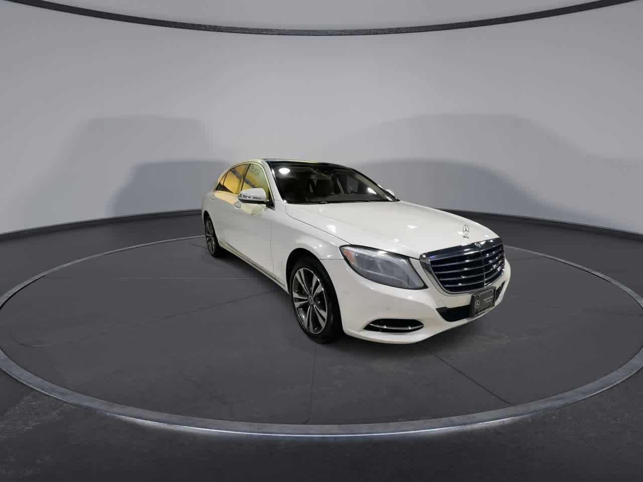 Thumbnail: 2017 Mercedes-Benz S-Class - 2