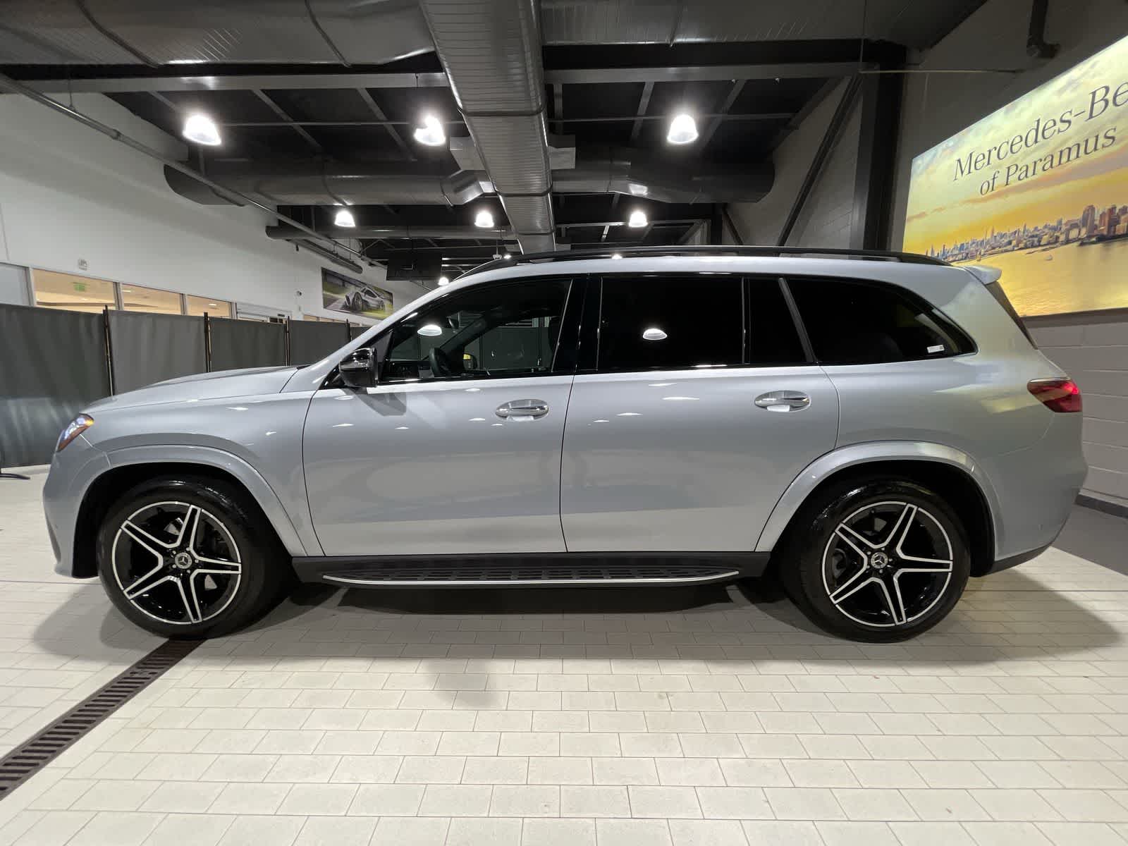 Thumbnail: 2024 Mercedes-Benz GLS - 15