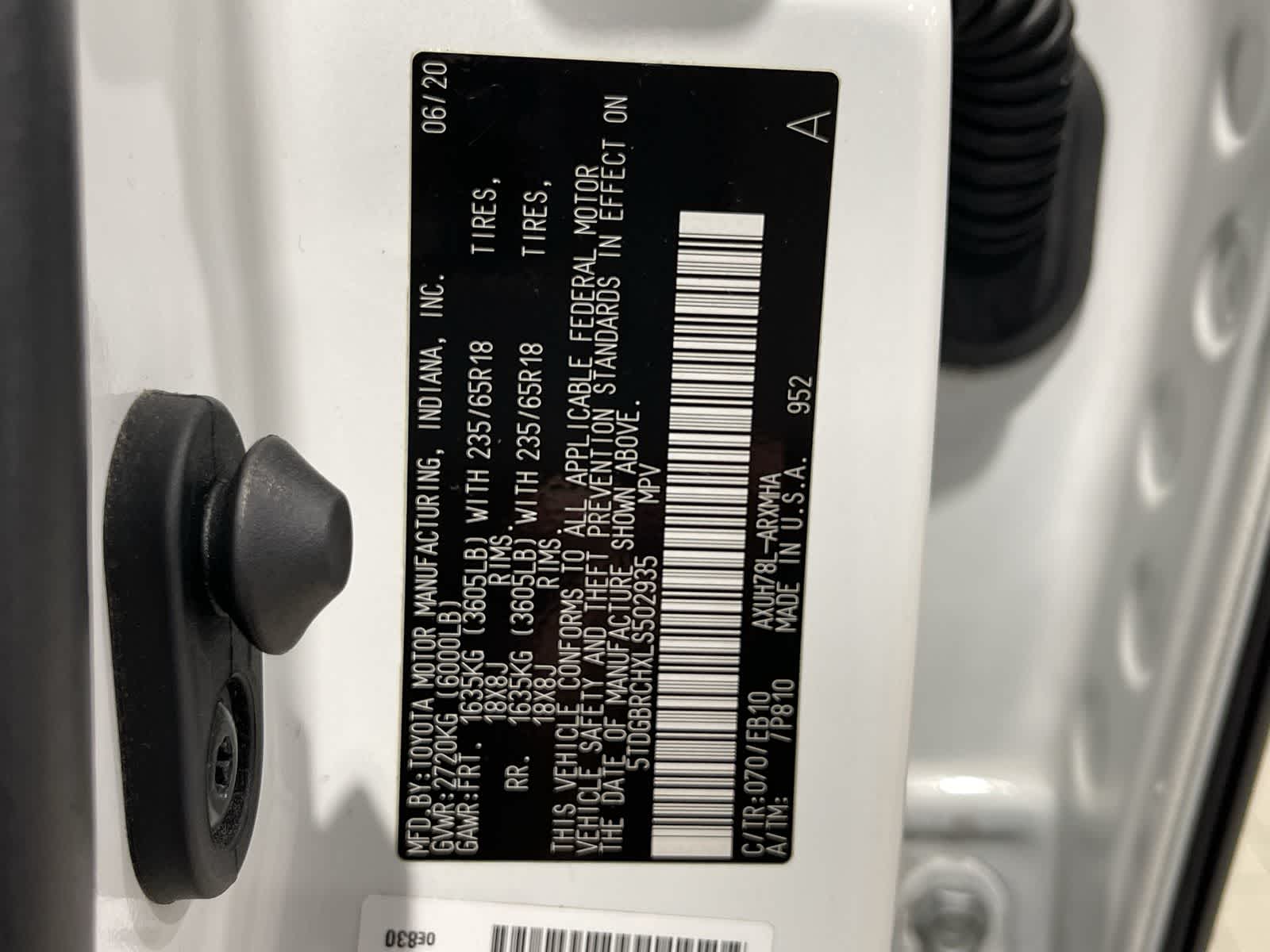 Thumbnail: 2020 Toyota Highlander - 33