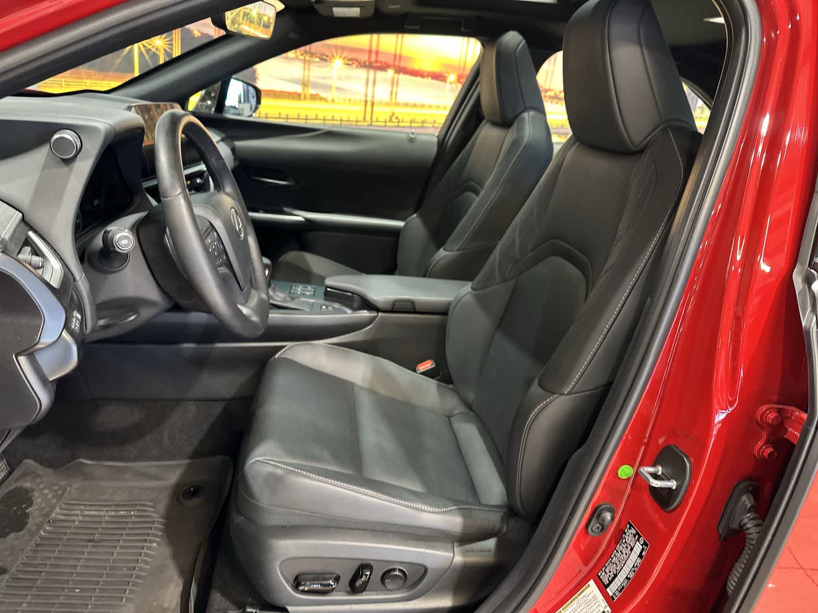 Thumbnail: 2023 Lexus UX - 23