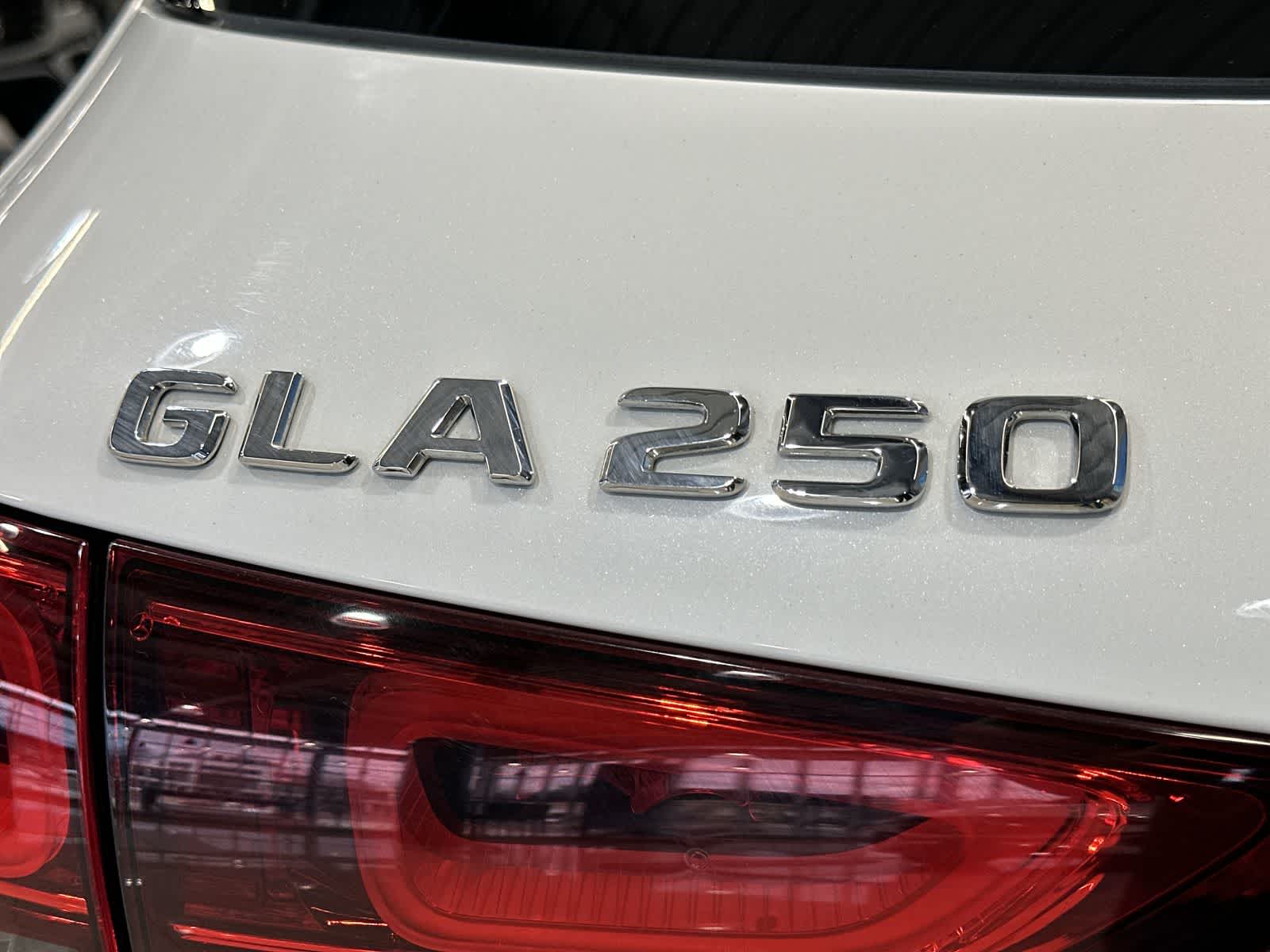 Thumbnail: 2022 Mercedes-Benz GLA - 19