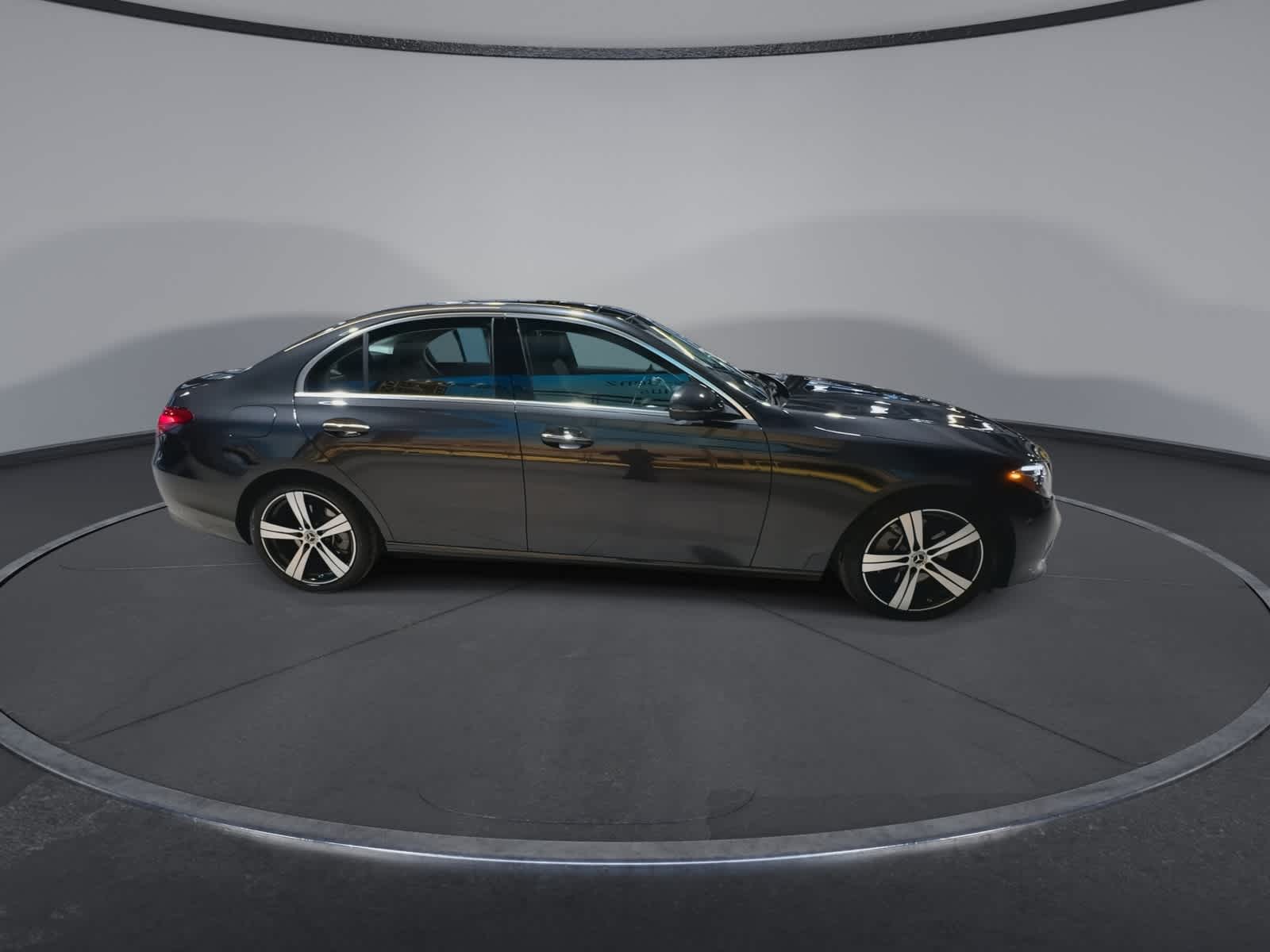 Thumbnail: 2025 Mercedes-Benz C-Class - 13