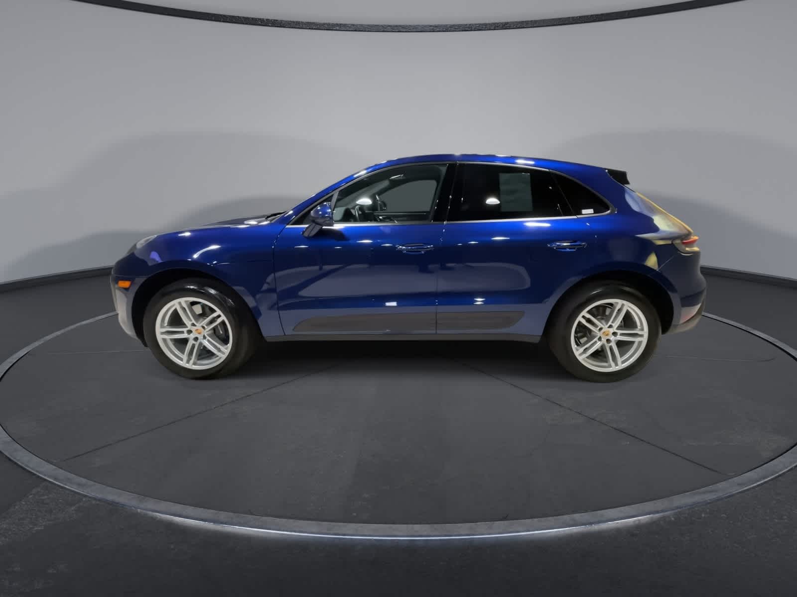 Thumbnail: 2024 Porsche Macan - 7