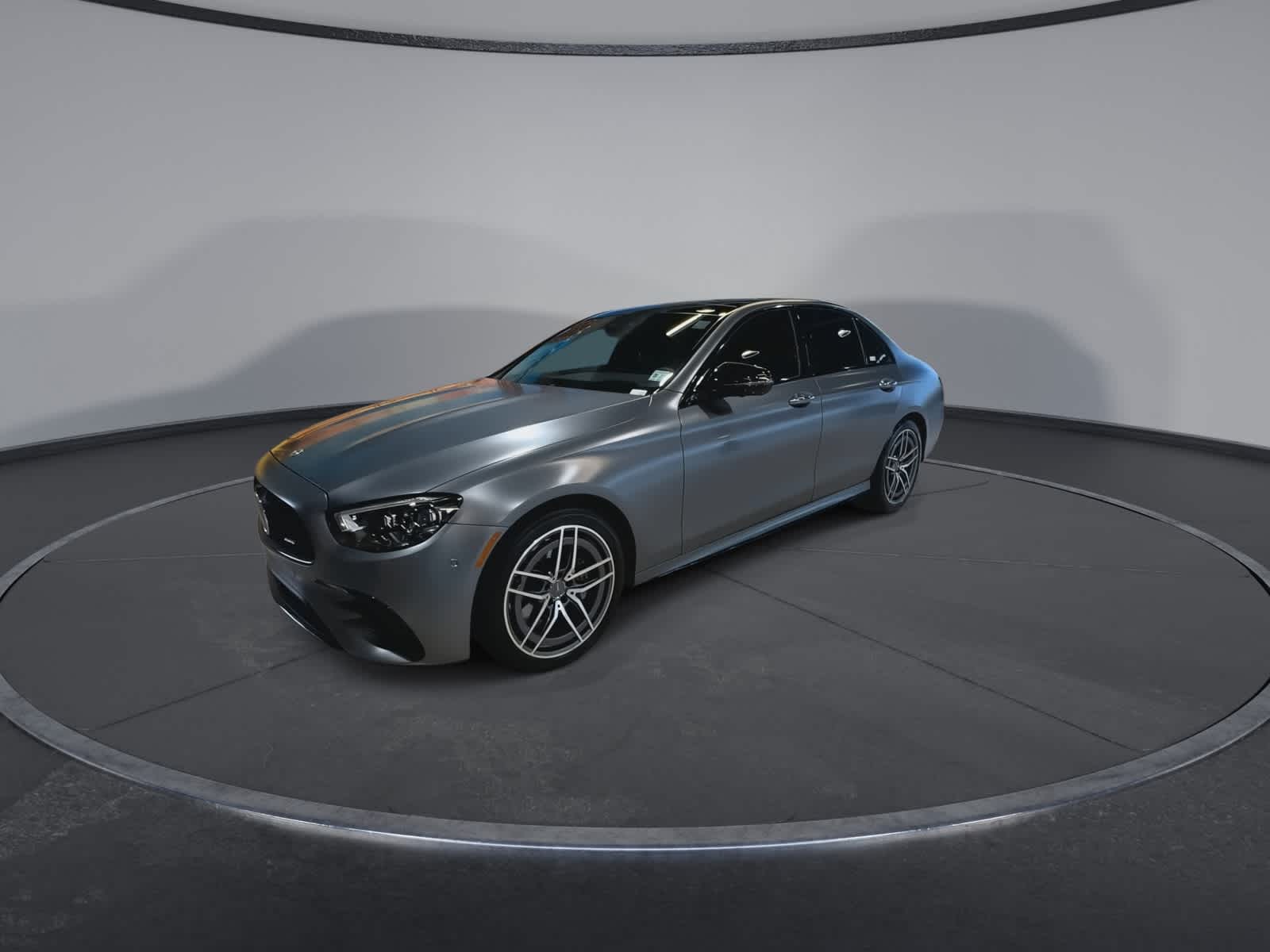 Thumbnail: 2022 Mercedes-Benz E-Class - 5