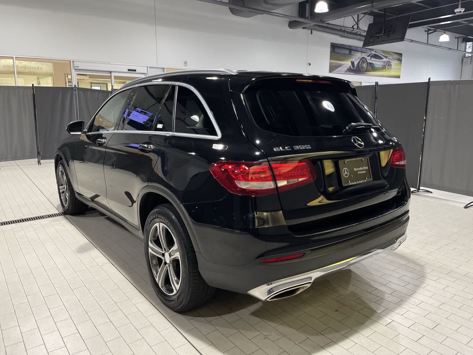 Thumbnail: 2016 Mercedes-Benz GLC - 16