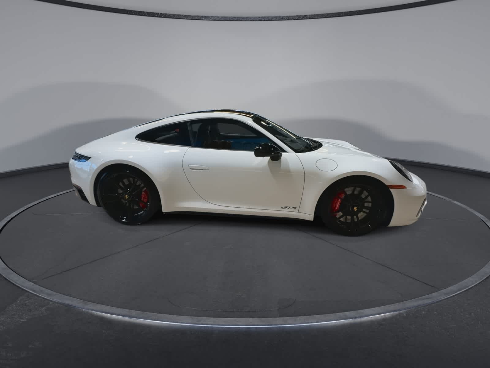 Thumbnail: 2024 Porsche 911 - 13