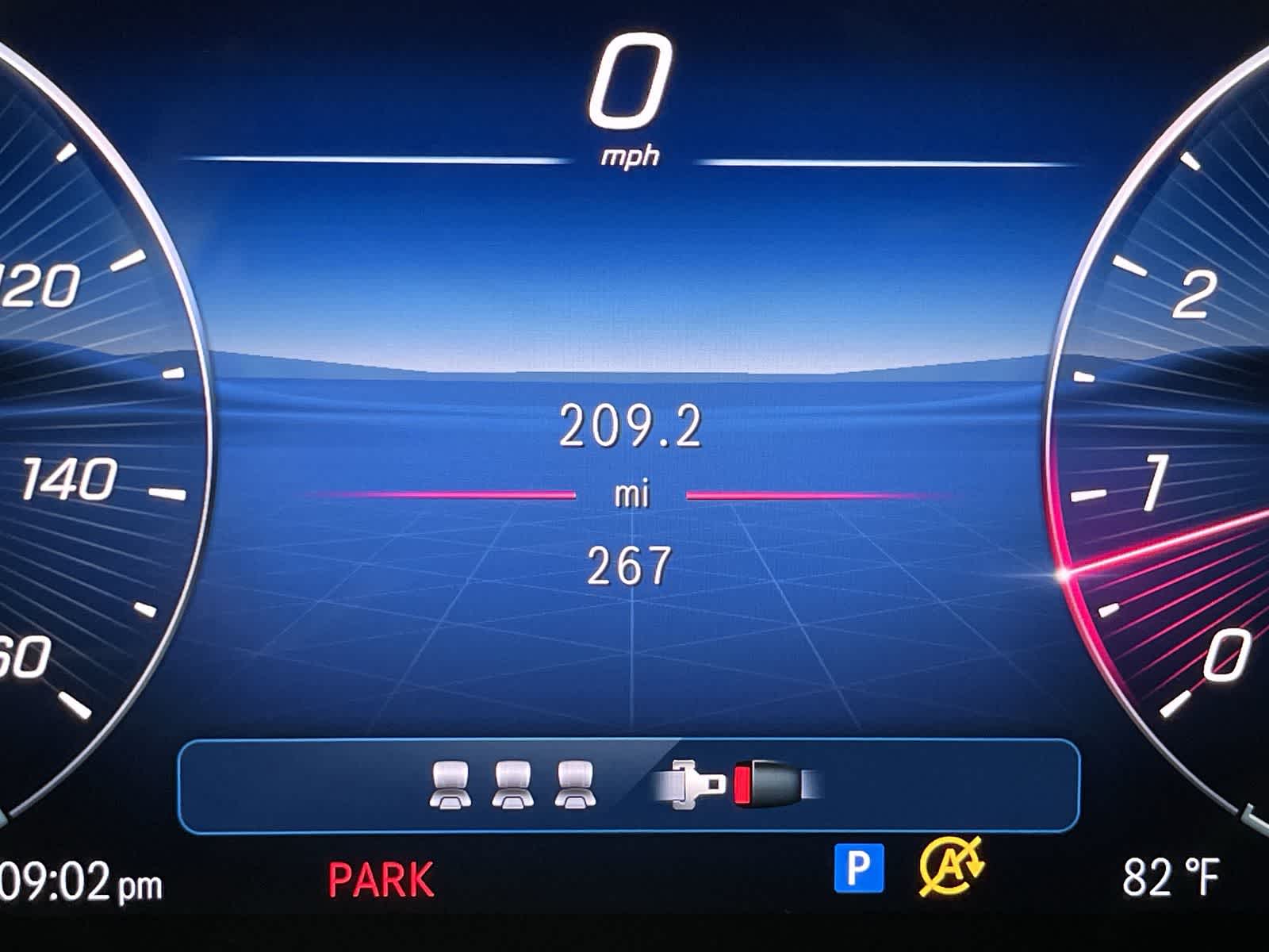 Thumbnail: 2025 Mercedes-Benz C-Class - 30