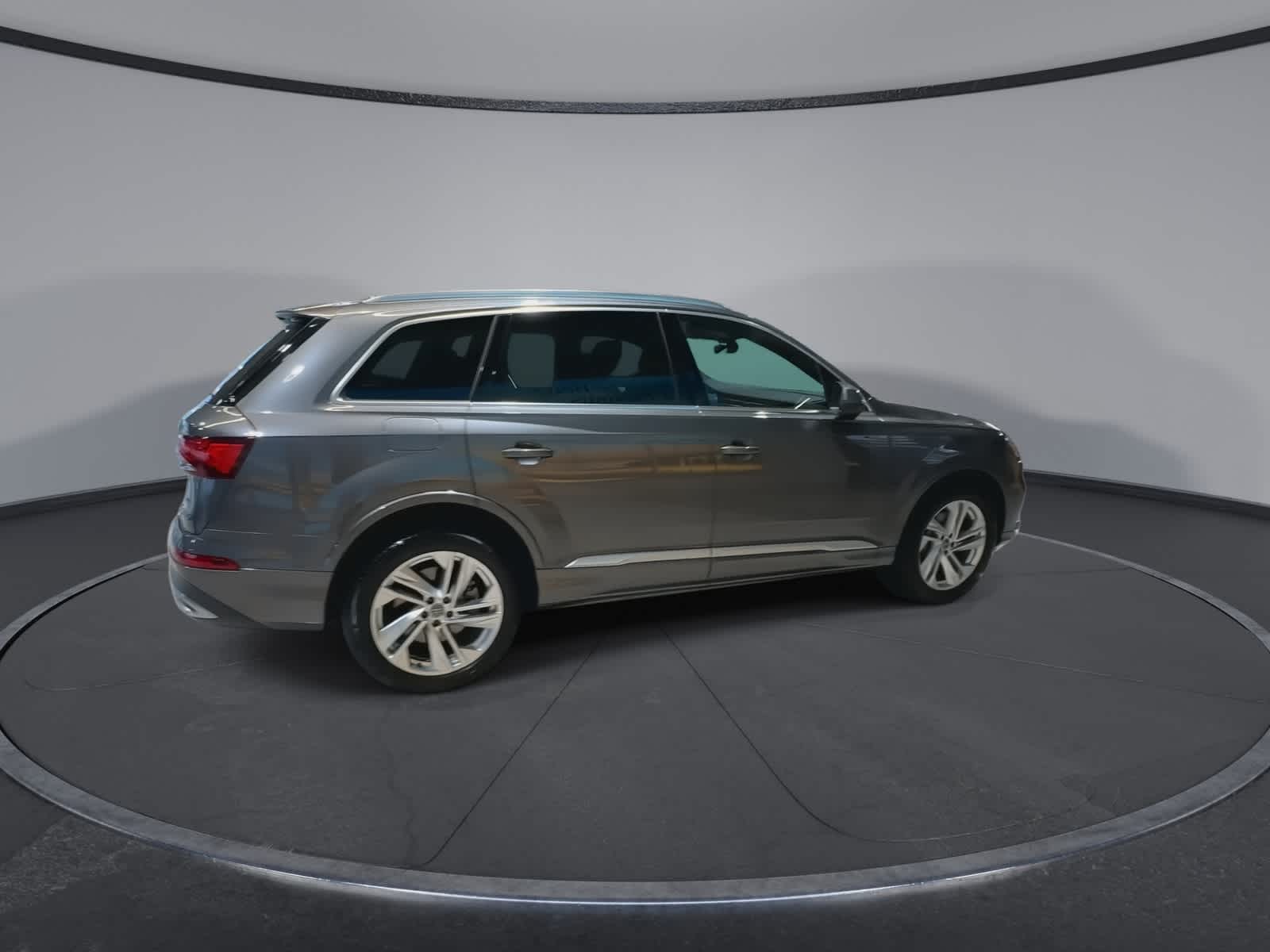 Thumbnail: 2020 Audi Q7 - 12