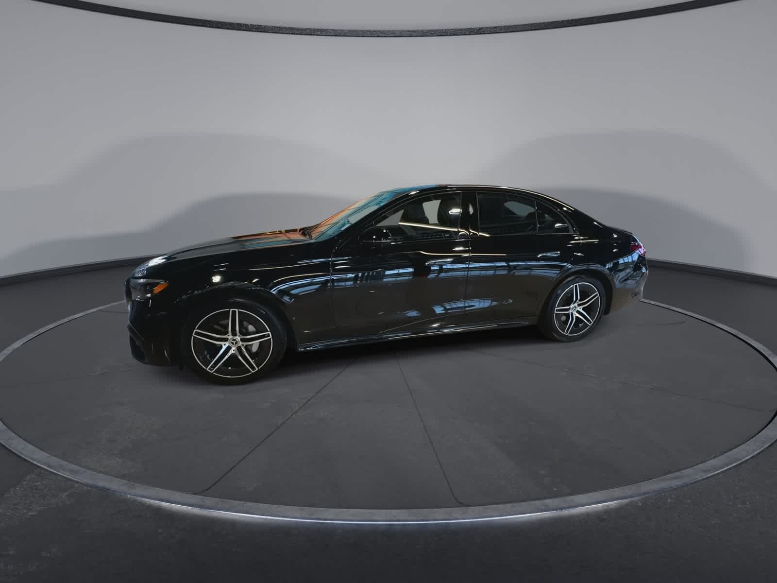 Thumbnail: 2026 Mercedes-Benz E-Class - 6