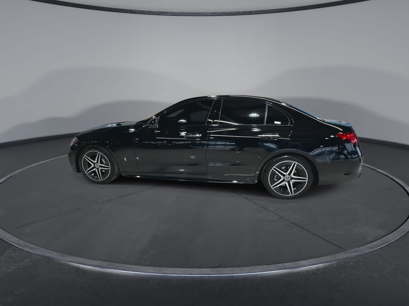 Thumbnail: 2023 Mercedes-Benz C-Class - 6