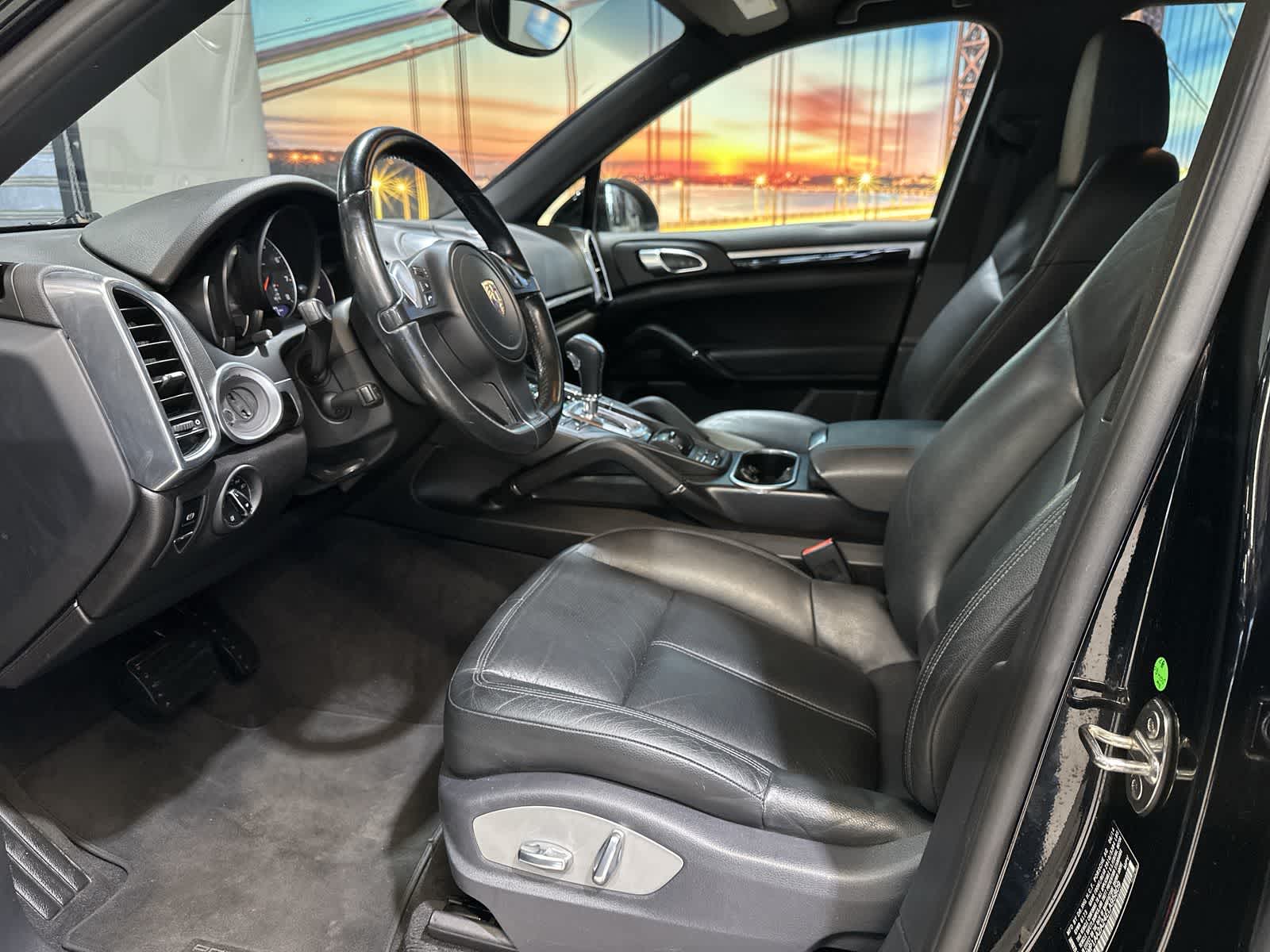 Thumbnail: 2014 Porsche Cayenne - 14