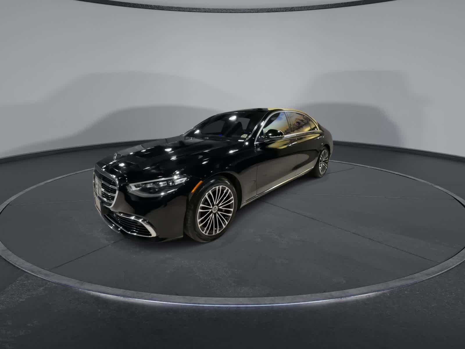 Thumbnail: 2023 Mercedes-Benz S-Class - 6