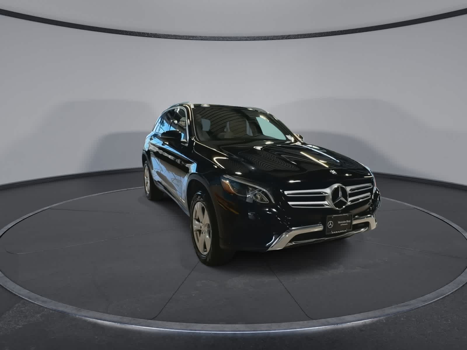 Thumbnail: 2017 Mercedes-Benz GLC - 3