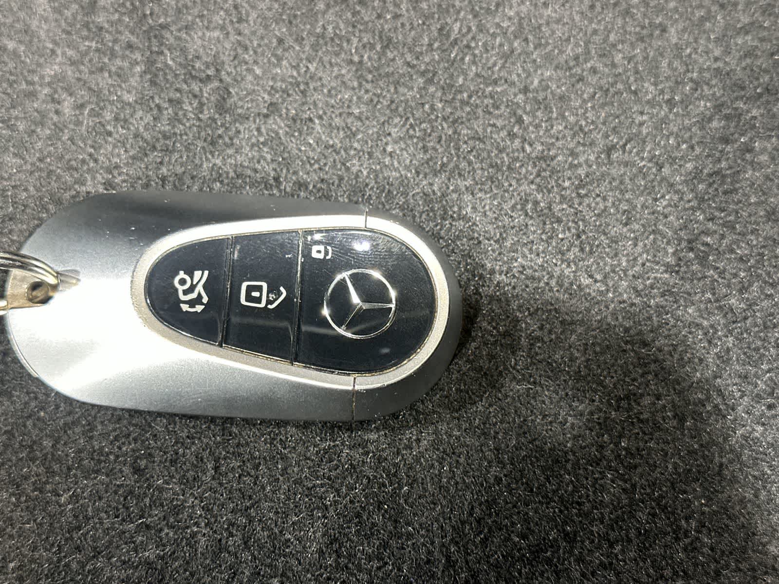 Thumbnail: 2022 Mercedes-Benz S-Class - 32