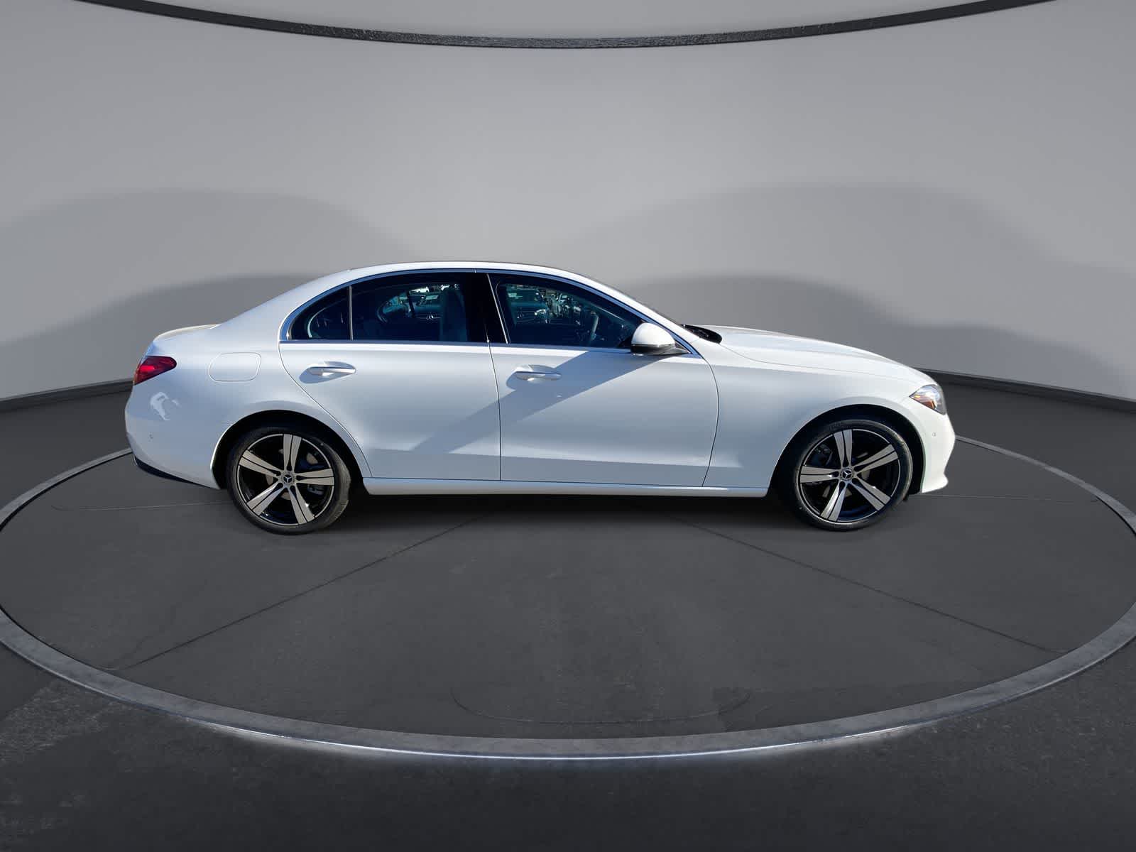 Thumbnail: 2025 Mercedes-Benz C-Class - 9