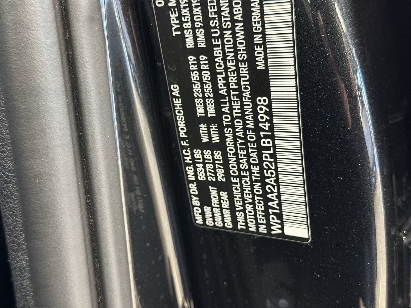 Thumbnail: 2023 Porsche Macan - 33