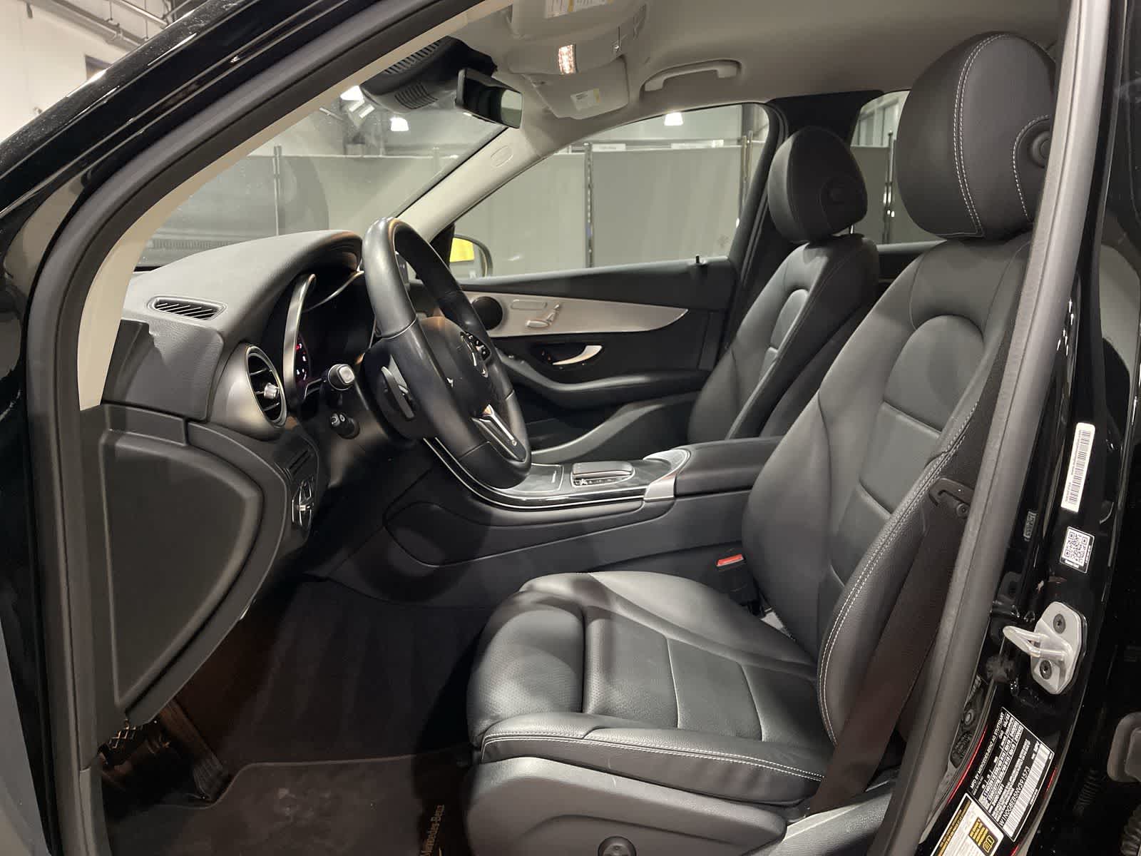 Thumbnail: 2022 Mercedes-Benz GLC - 14