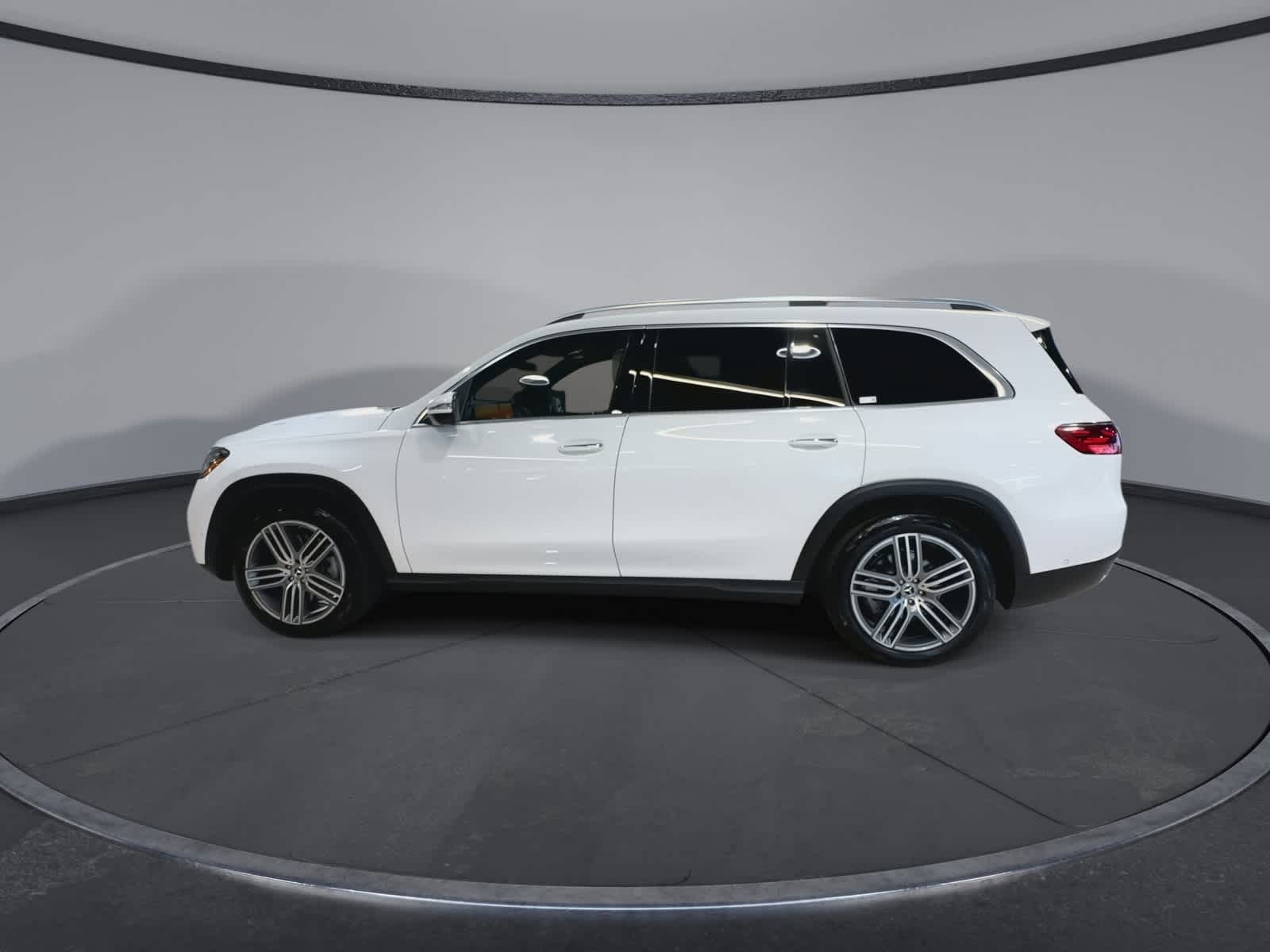 Thumbnail: 2025 Mercedes-Benz GLS - 7