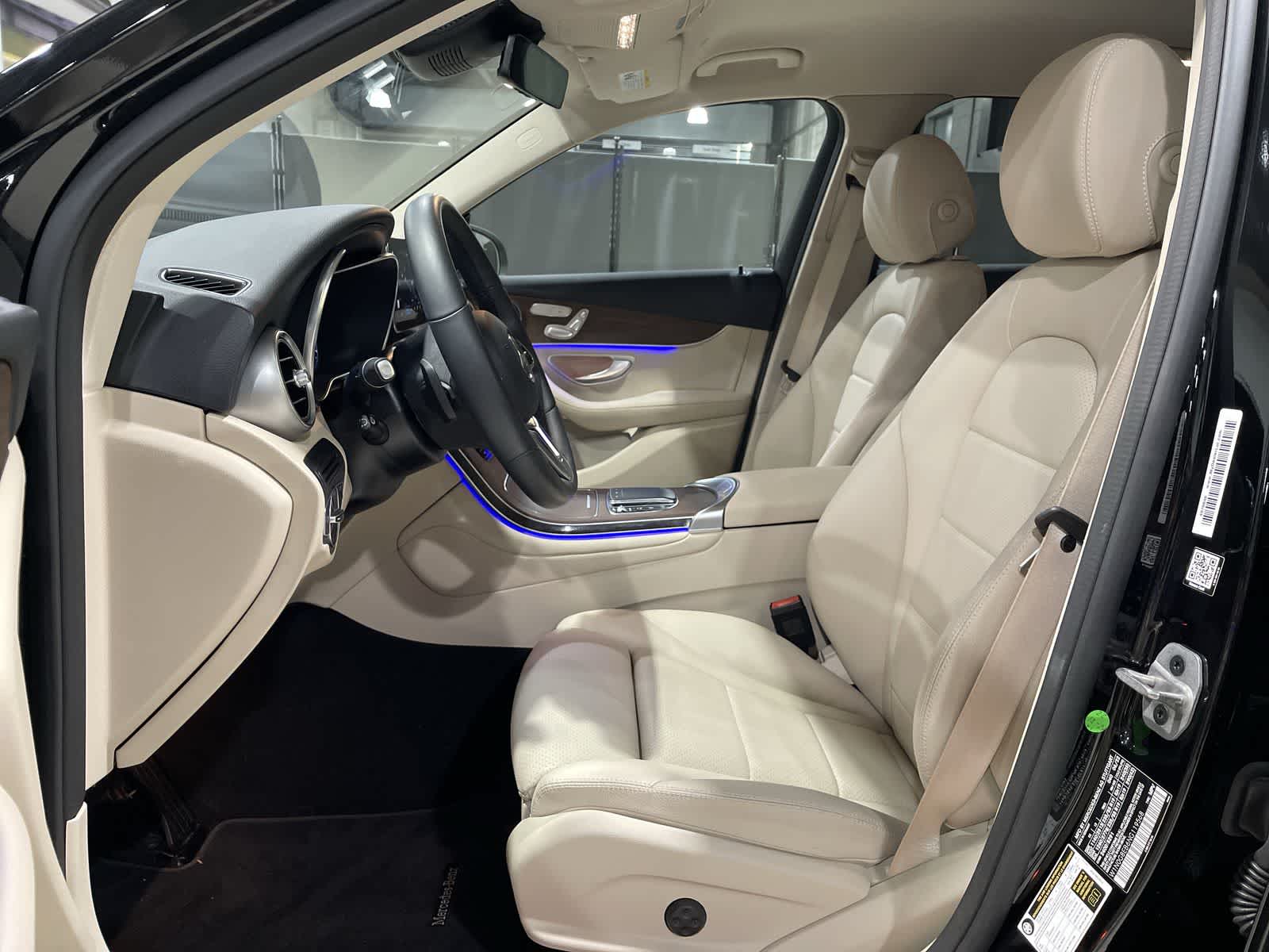 Thumbnail: 2022 Mercedes-Benz GLC - 23