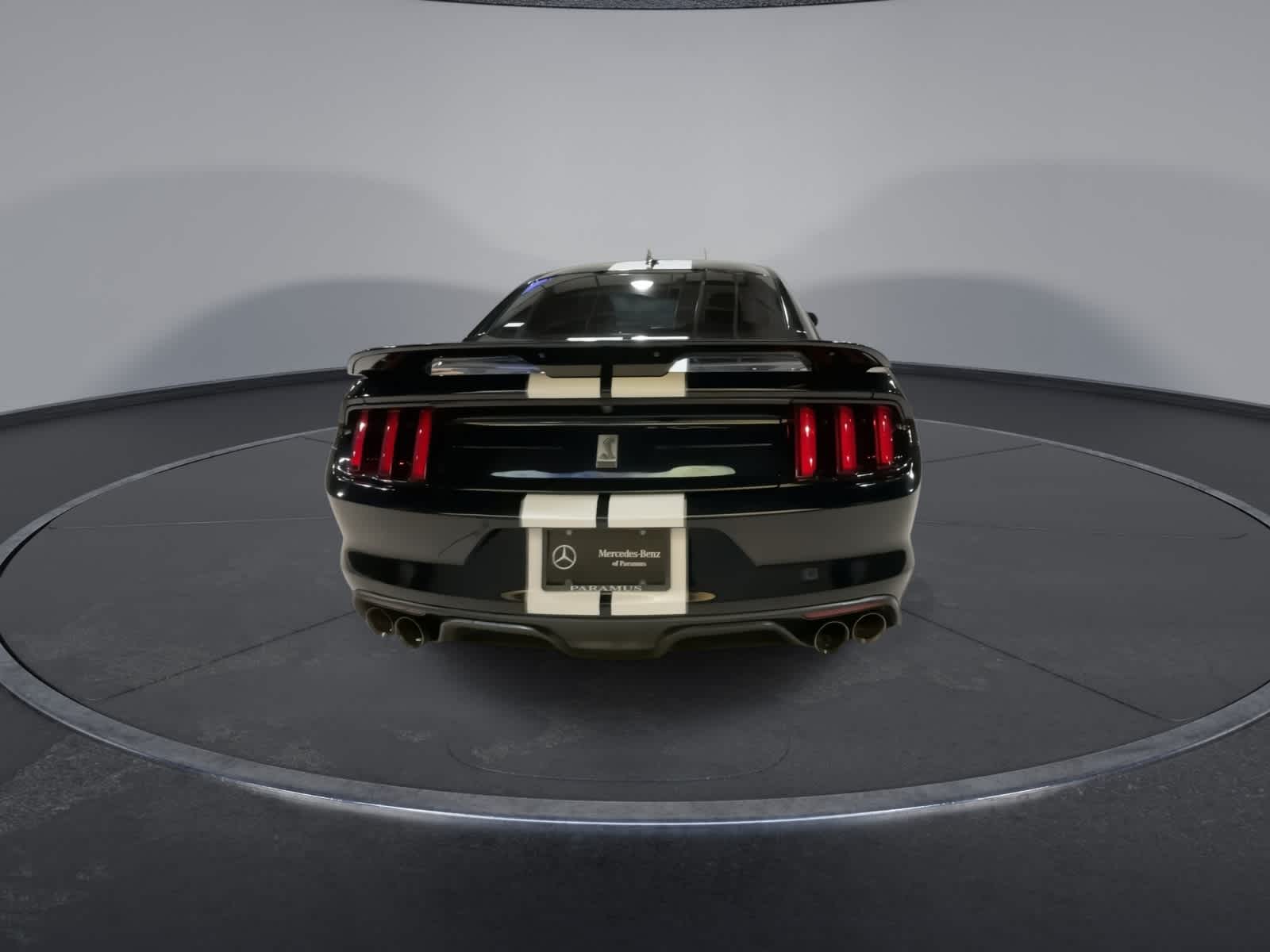 Thumbnail: 2019 Ford Econoline - 10