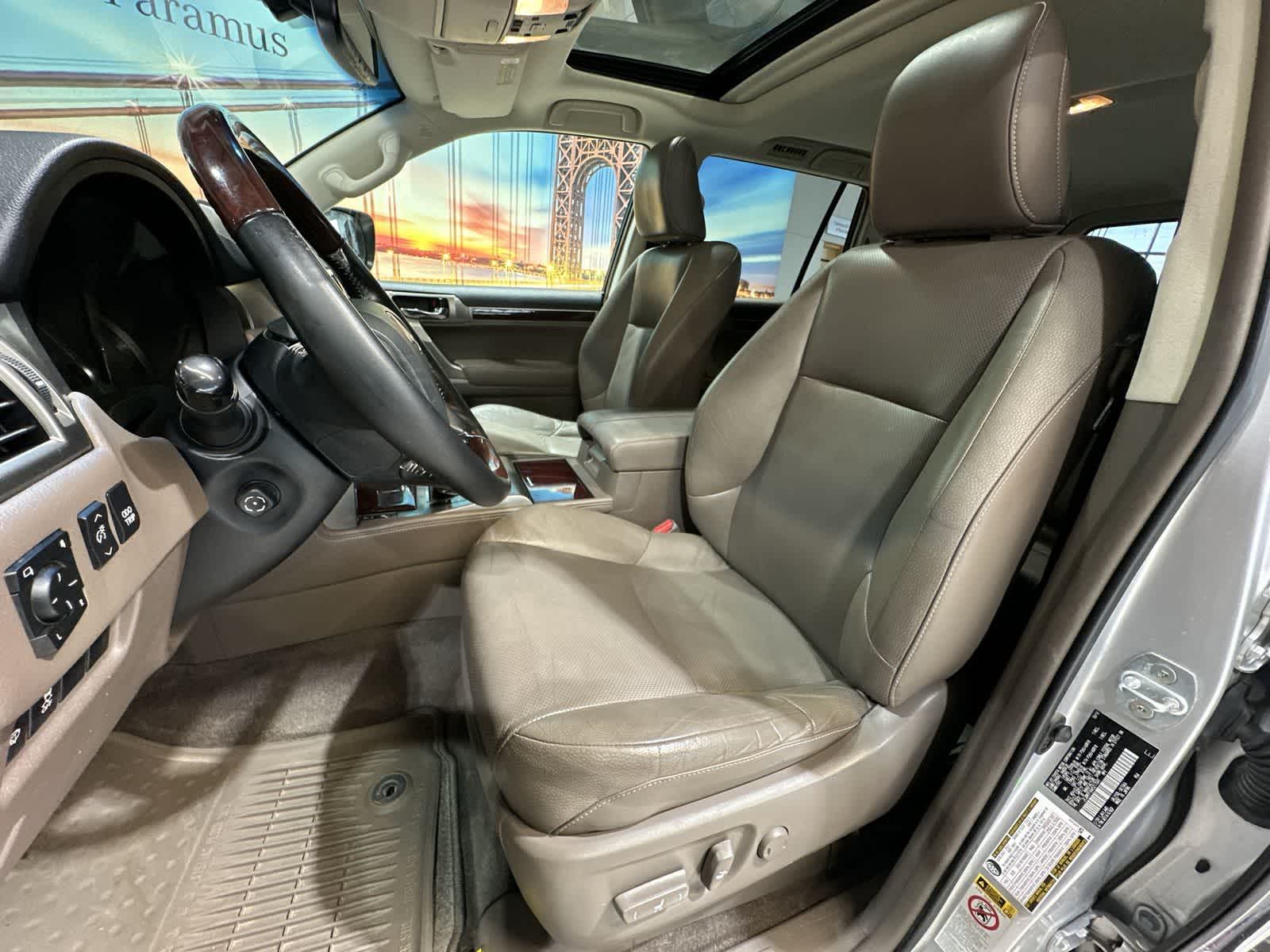 Thumbnail: 2019 Lexus GX - 23