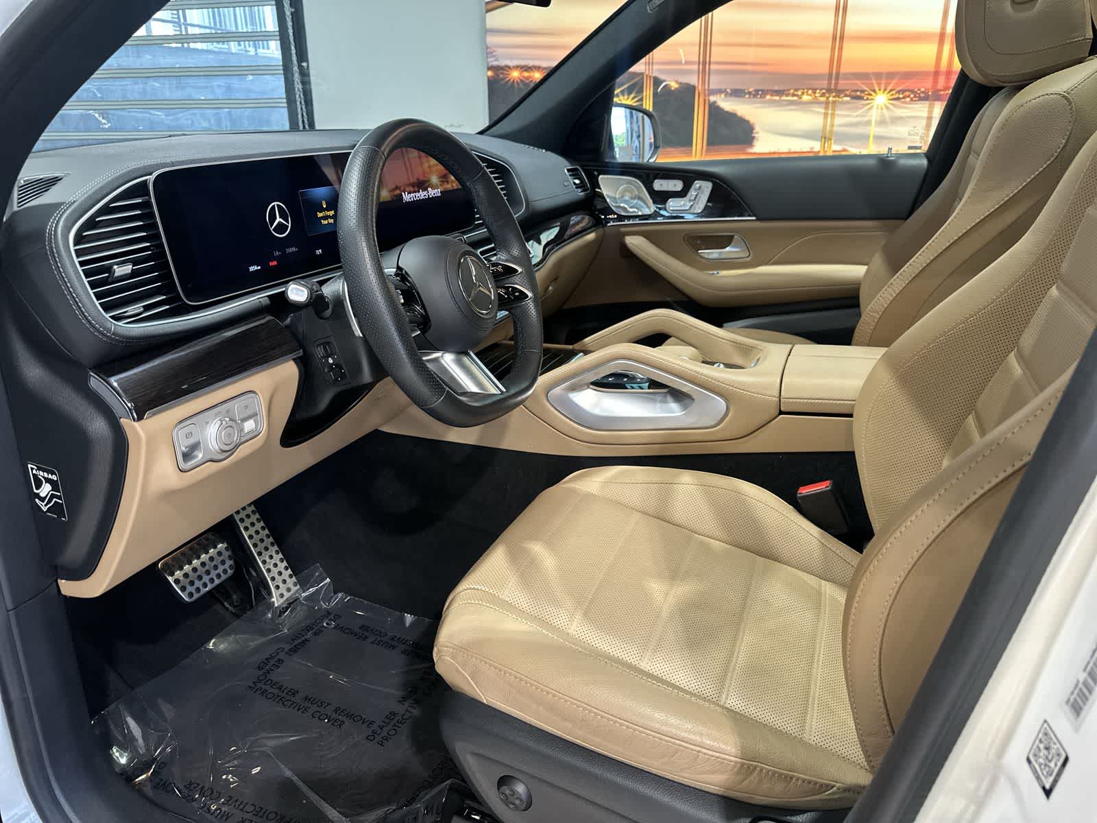 Thumbnail: 2024 Mercedes-Benz GLS - 13