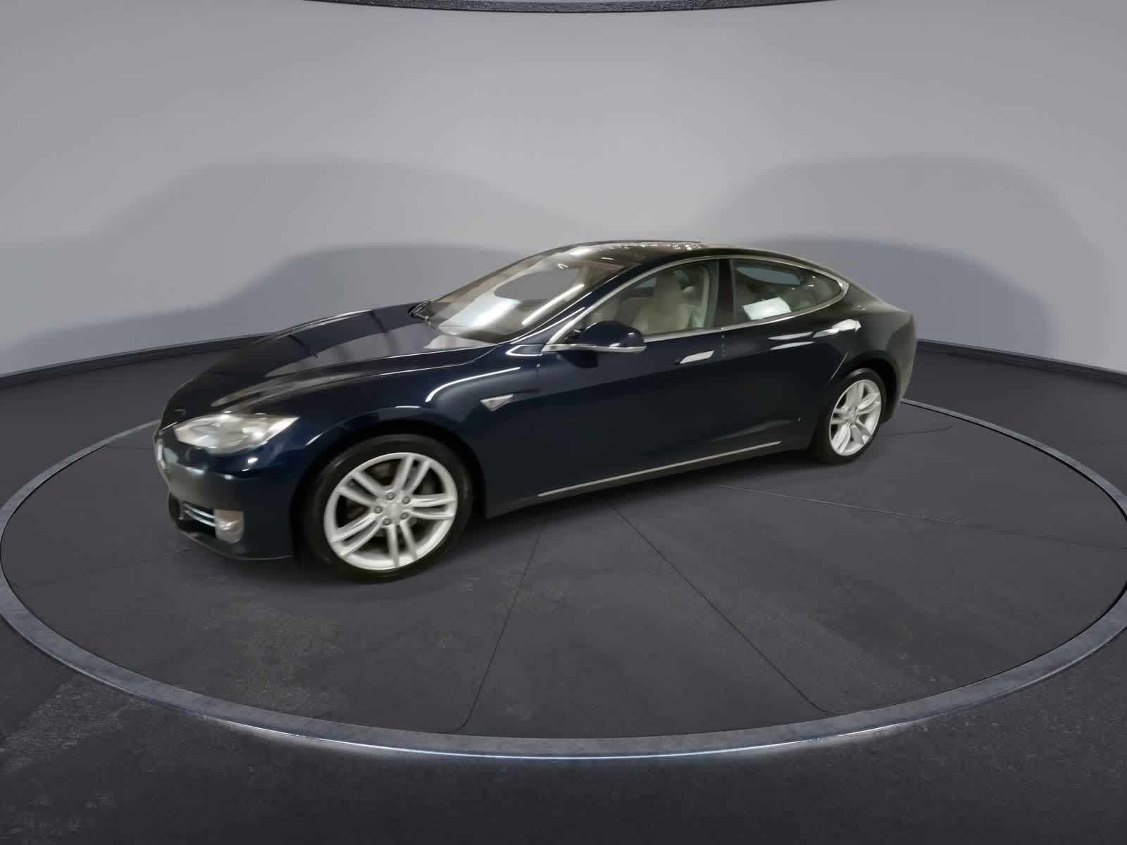2014 Tesla Model S  7