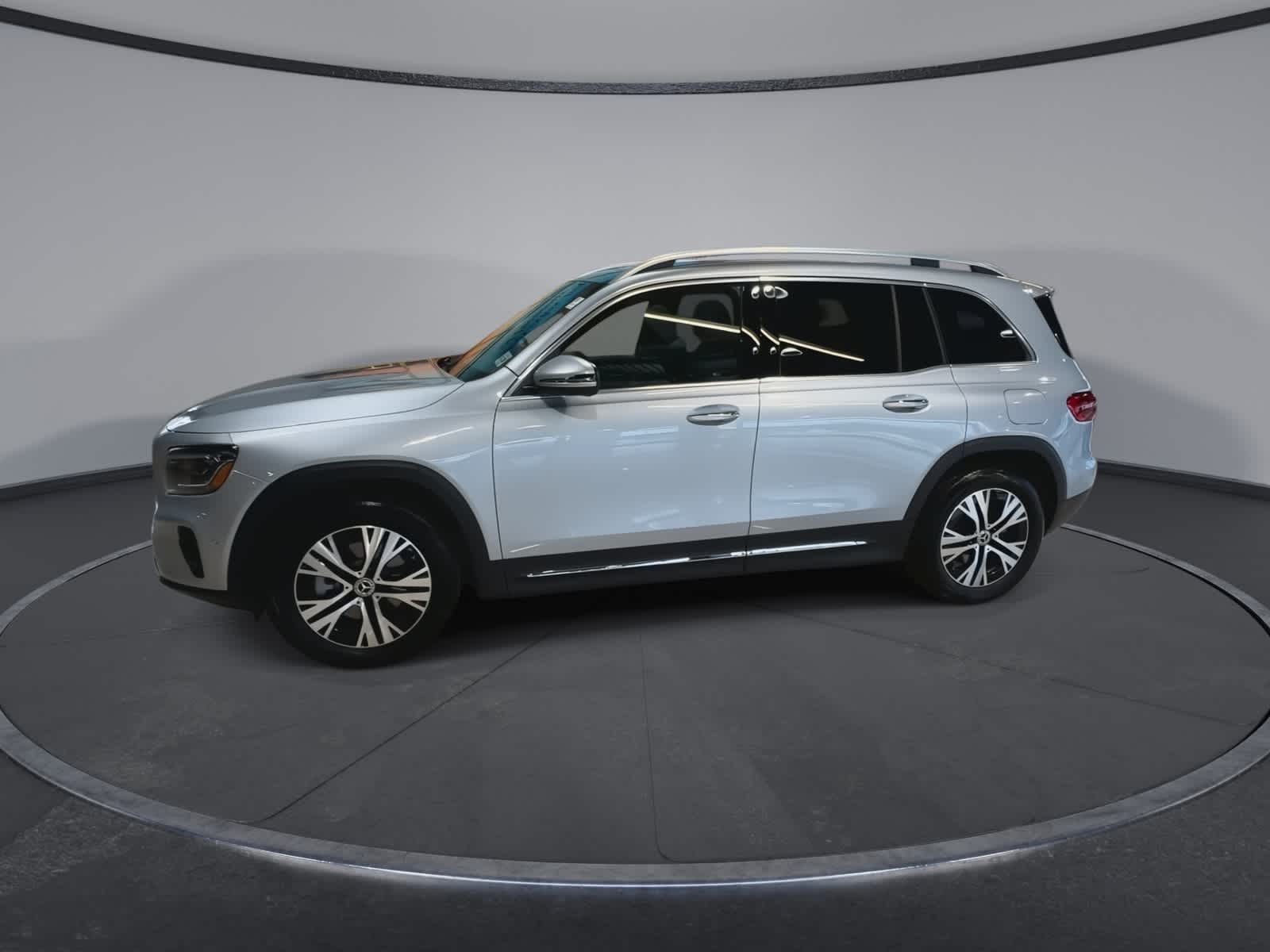 Thumbnail: 2026 Mercedes-Benz GLB - 6