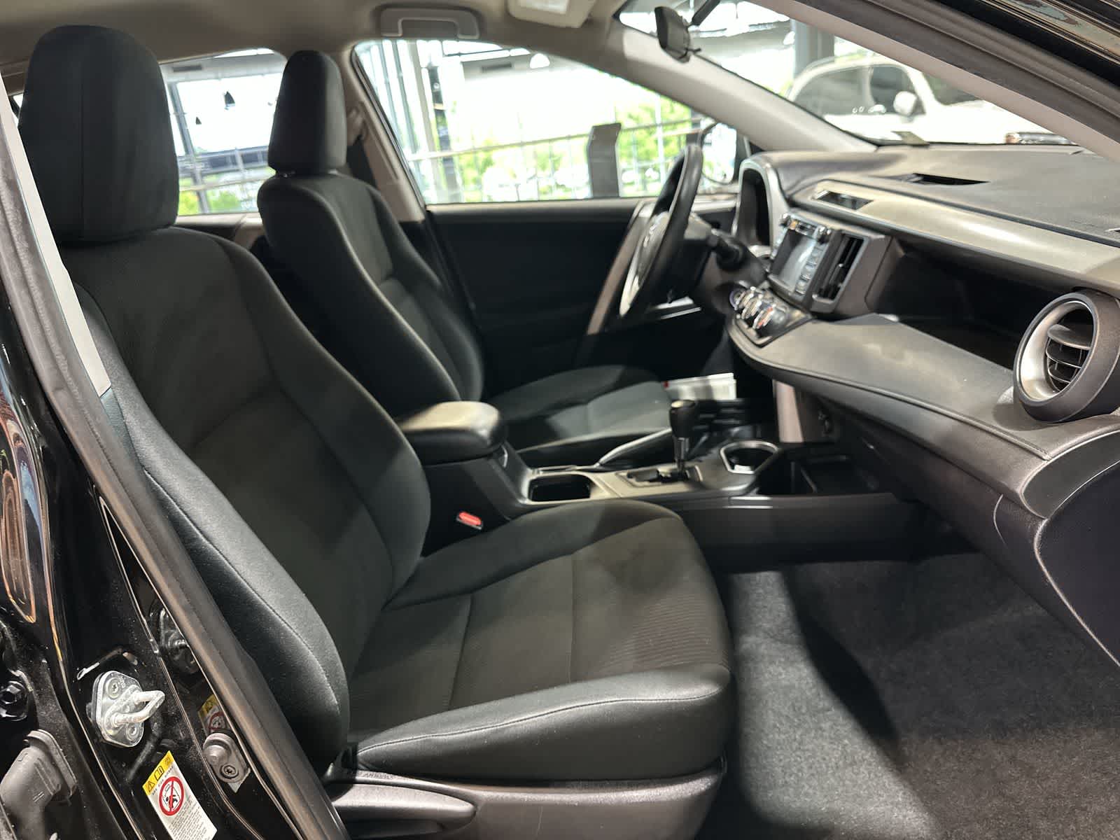 Thumbnail: 2016 Toyota RAV4 - 26