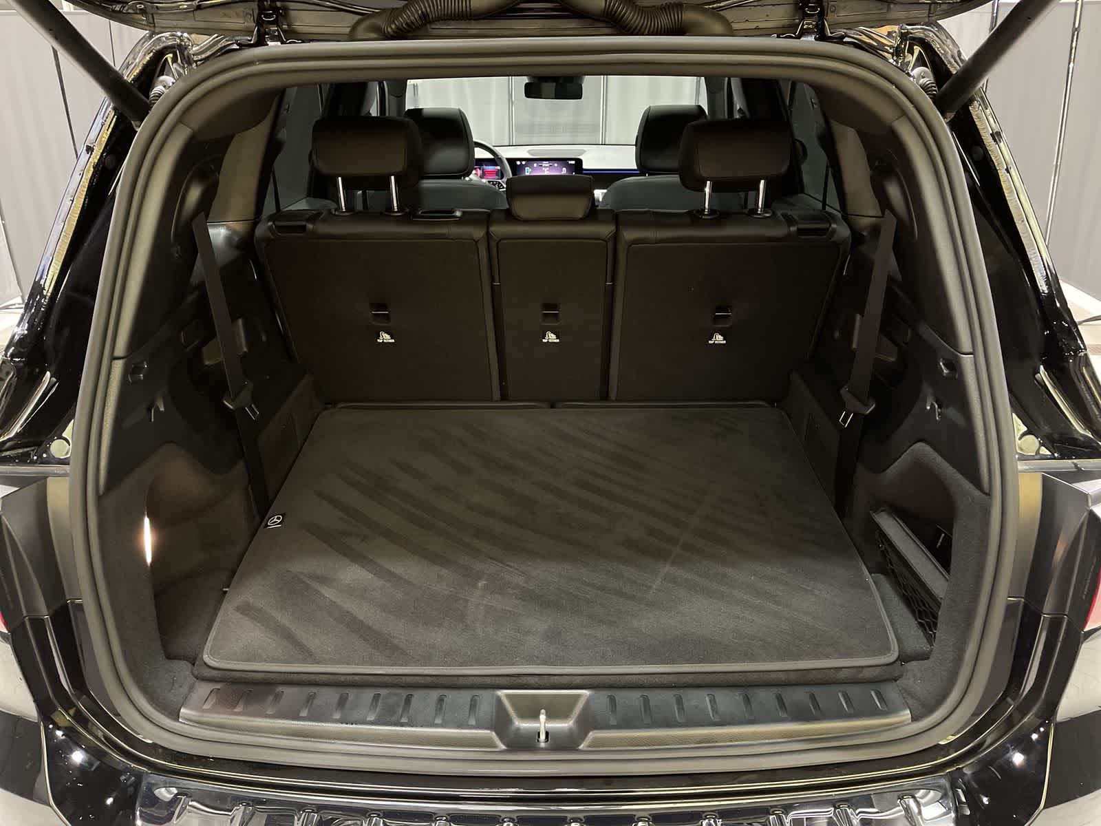 Thumbnail: 2025 Mercedes-Benz GLB - 31