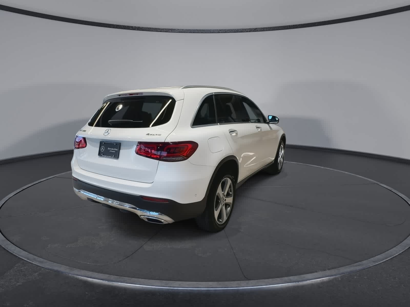 Thumbnail: 2022 Mercedes-Benz GLC - 11