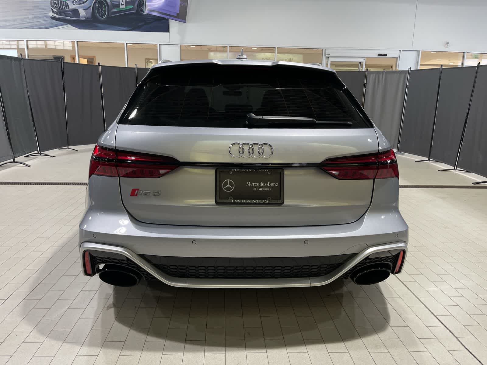 Thumbnail: 2023 Audi RS 6 - 17