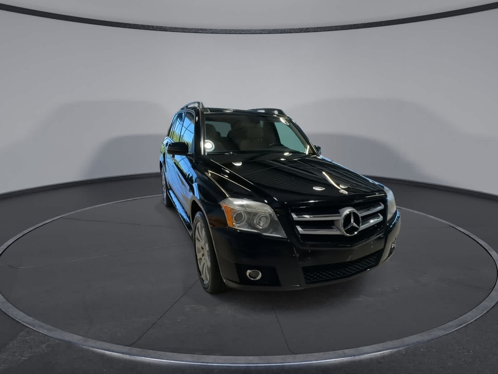 Thumbnail: 2010 Mercedes-Benz GLK - 3
