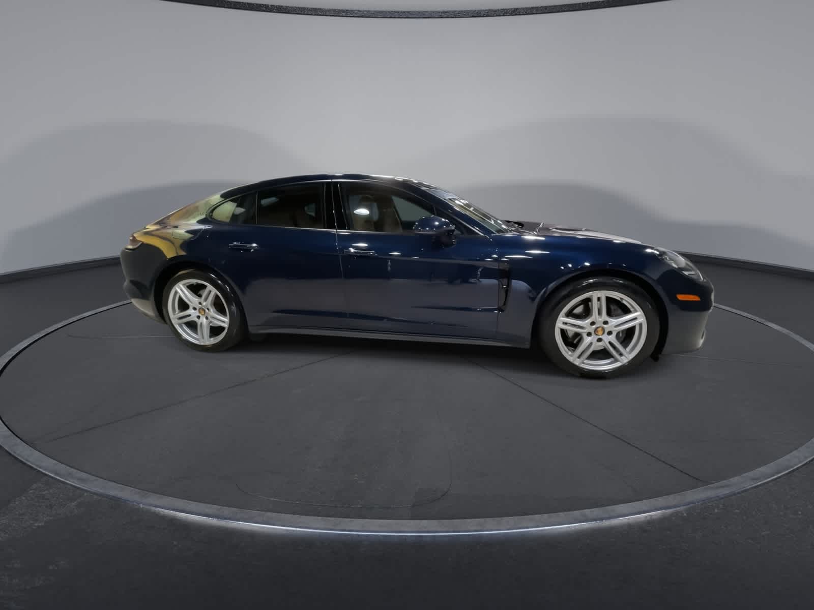 Thumbnail: 2022 Porsche Panamera - 13