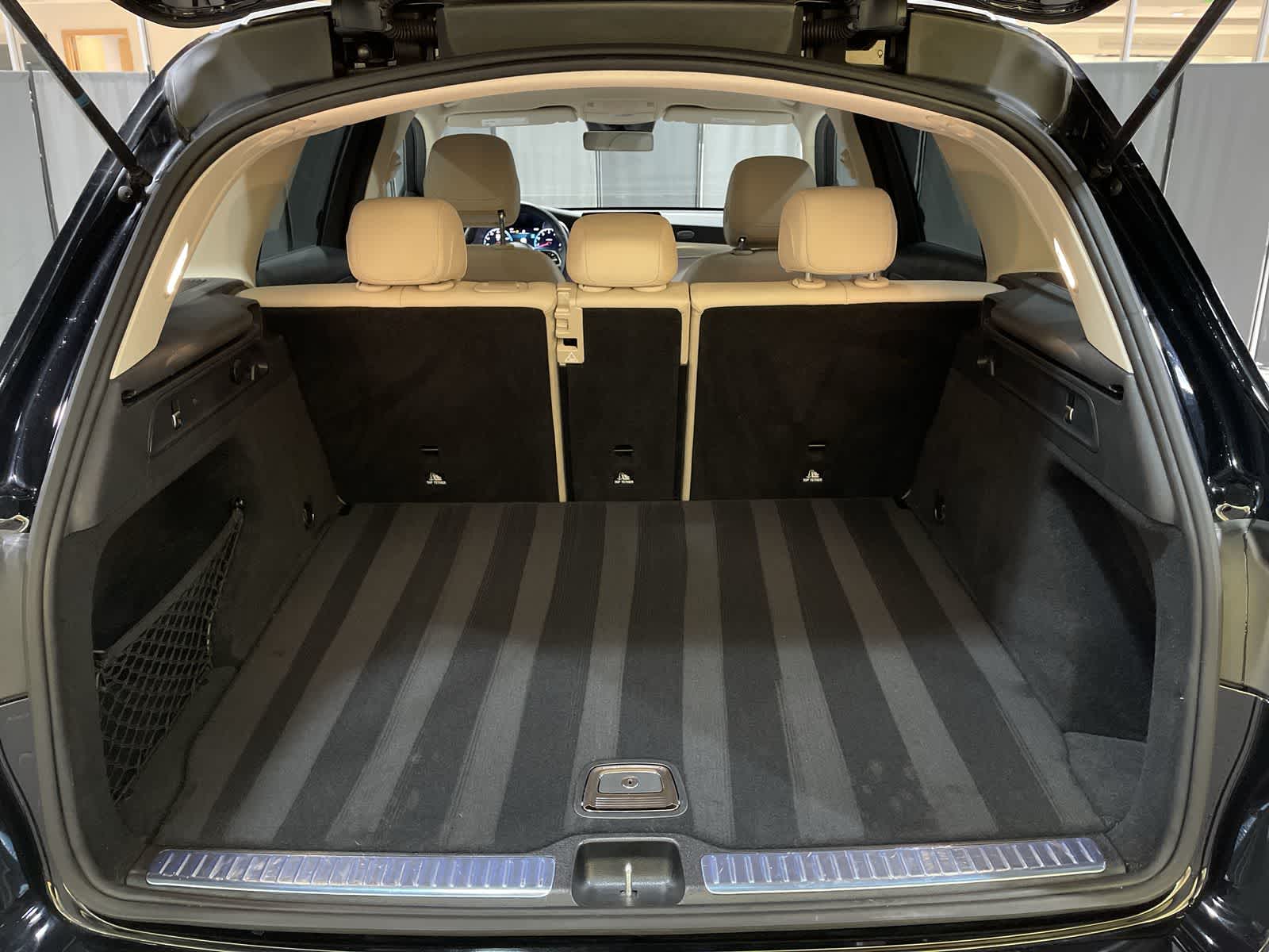 Thumbnail: 2022 Mercedes-Benz GLC - 31