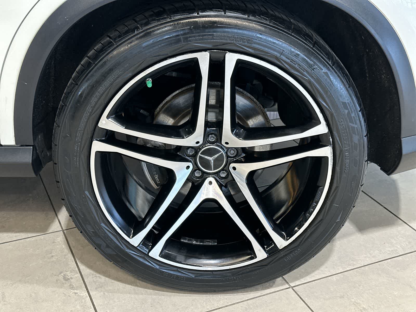Thumbnail: 2019 Mercedes-Benz GLE - 20