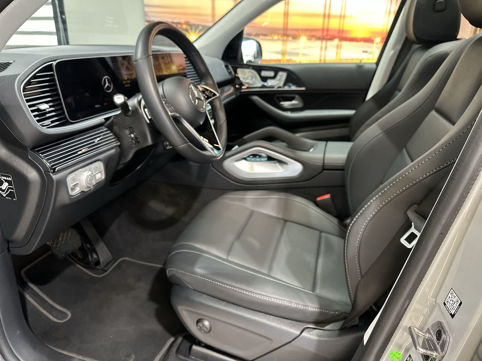 Thumbnail: 2026 Mercedes-Benz GLE - 14