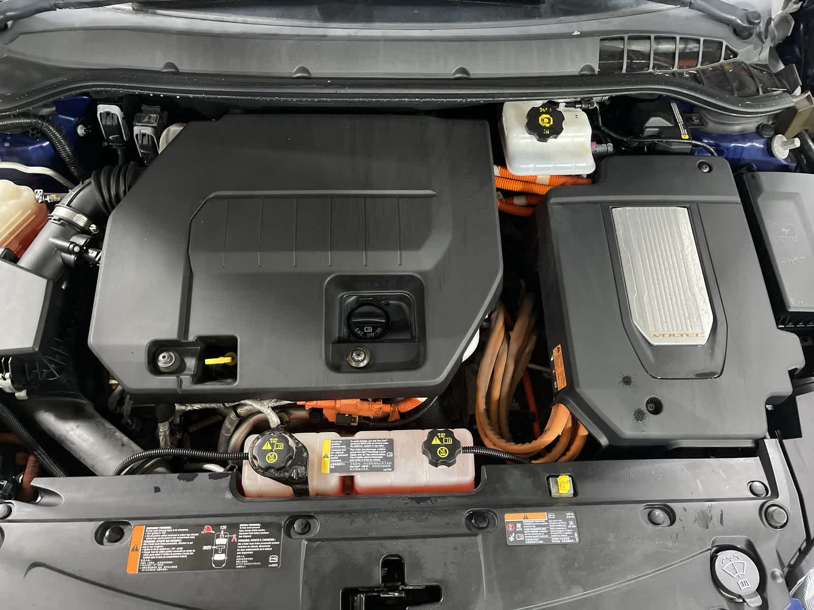 Thumbnail: 2012 Chevrolet Volt - 21