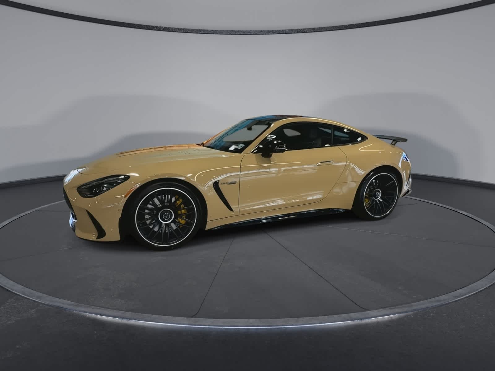 Thumbnail: 2025 Mercedes-Benz AMG GT - 6