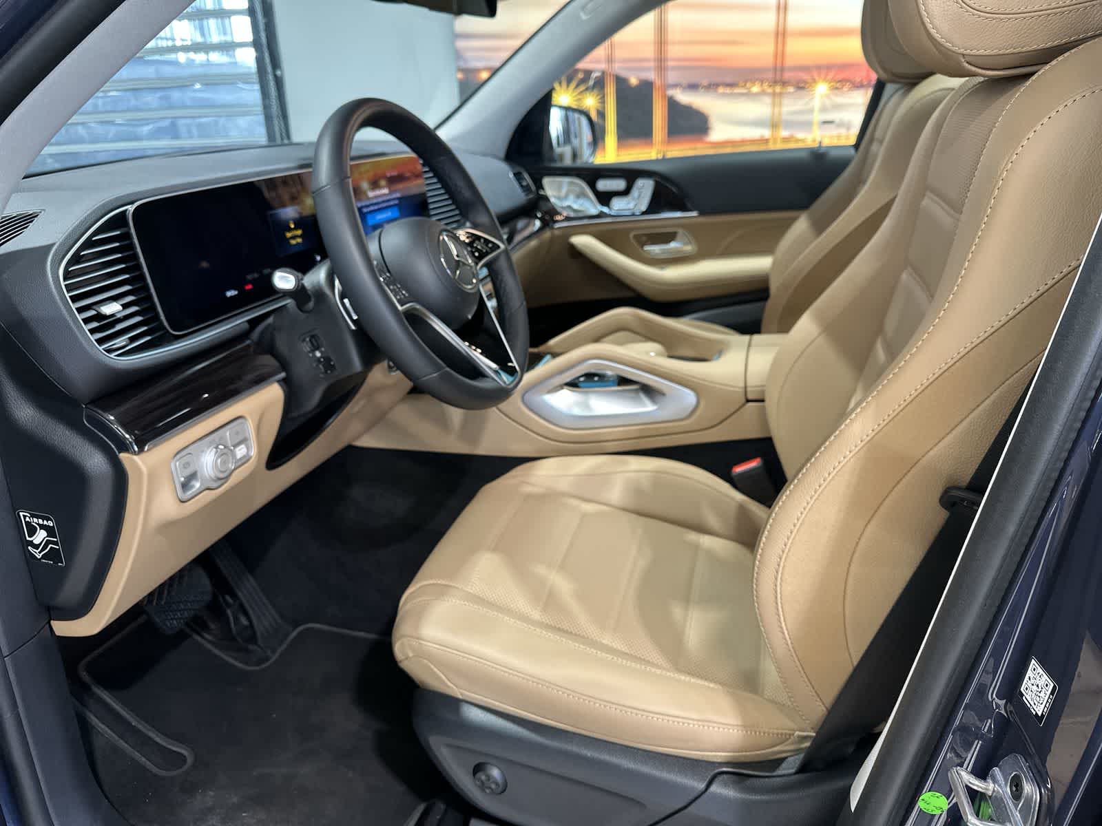 Thumbnail: 2026 Mercedes-Benz GLE - 14