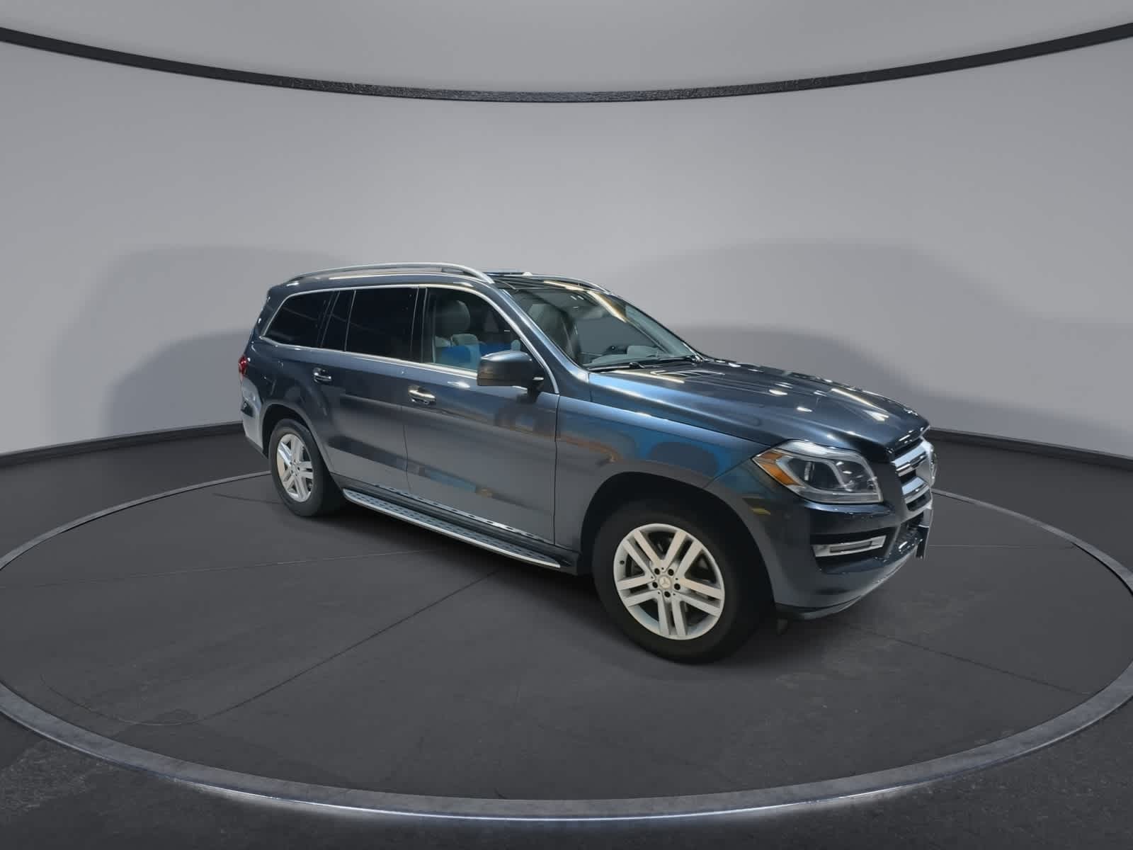 Thumbnail: 2016 Mercedes-Benz GL-Class - 2
