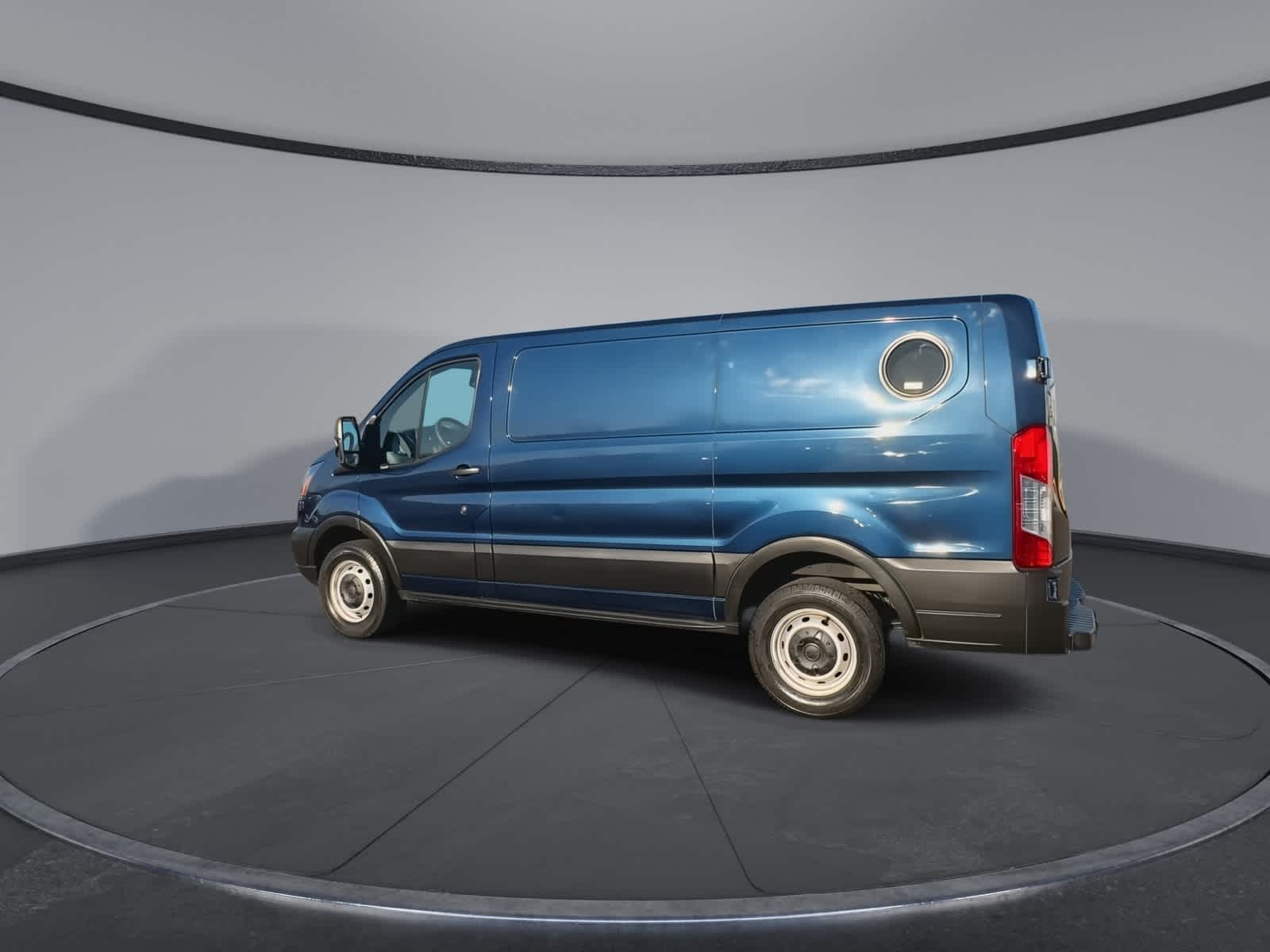 Thumbnail: 2019 Ford Transit Series - 8