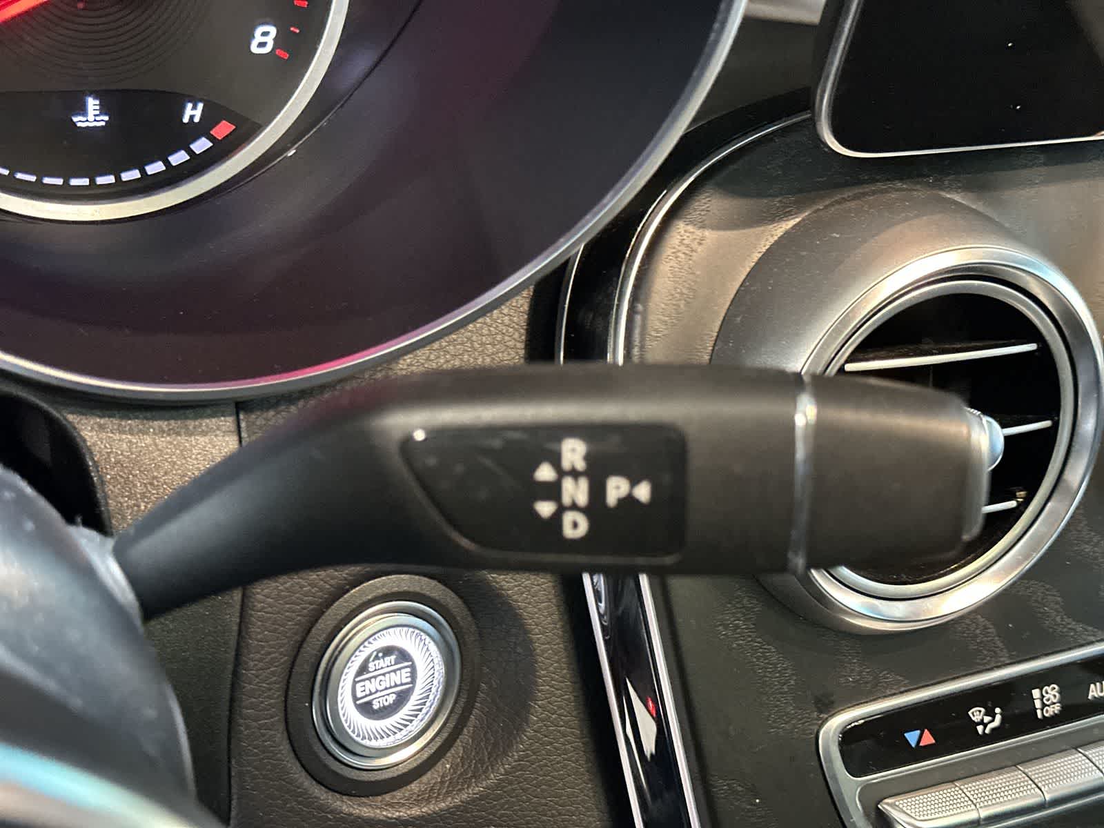 Thumbnail: 2022 Mercedes-Benz GLC - 29