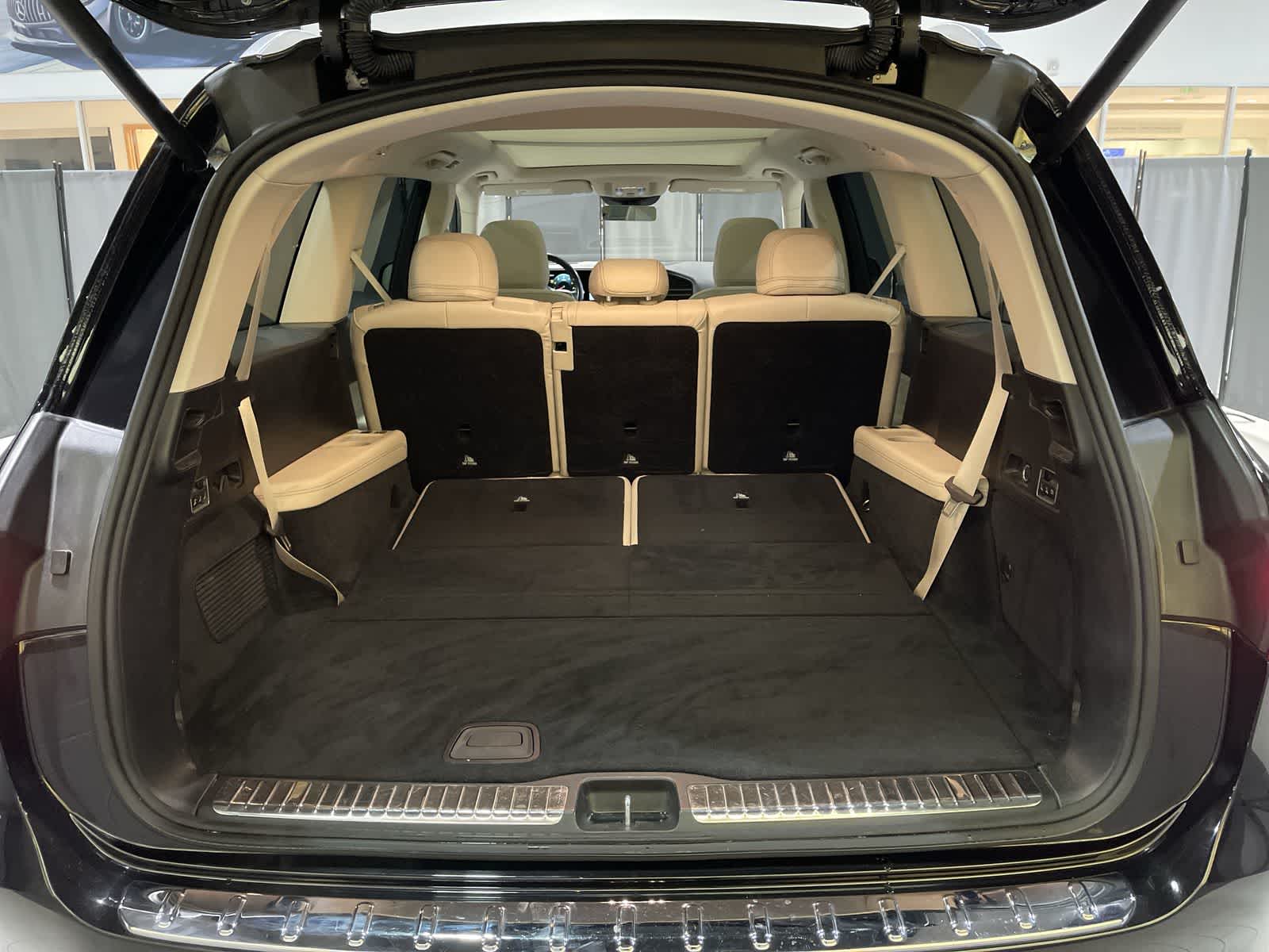 Thumbnail: 2022 Mercedes-Benz GLS - 31