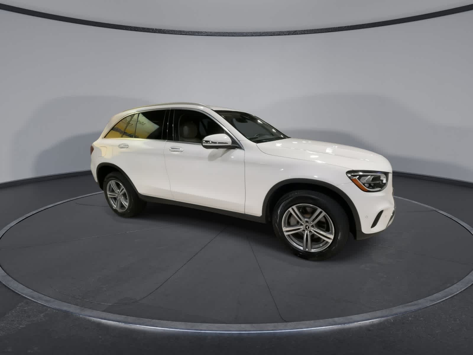 2022 Mercedes Benz GLC 300 4MATIC photo 2