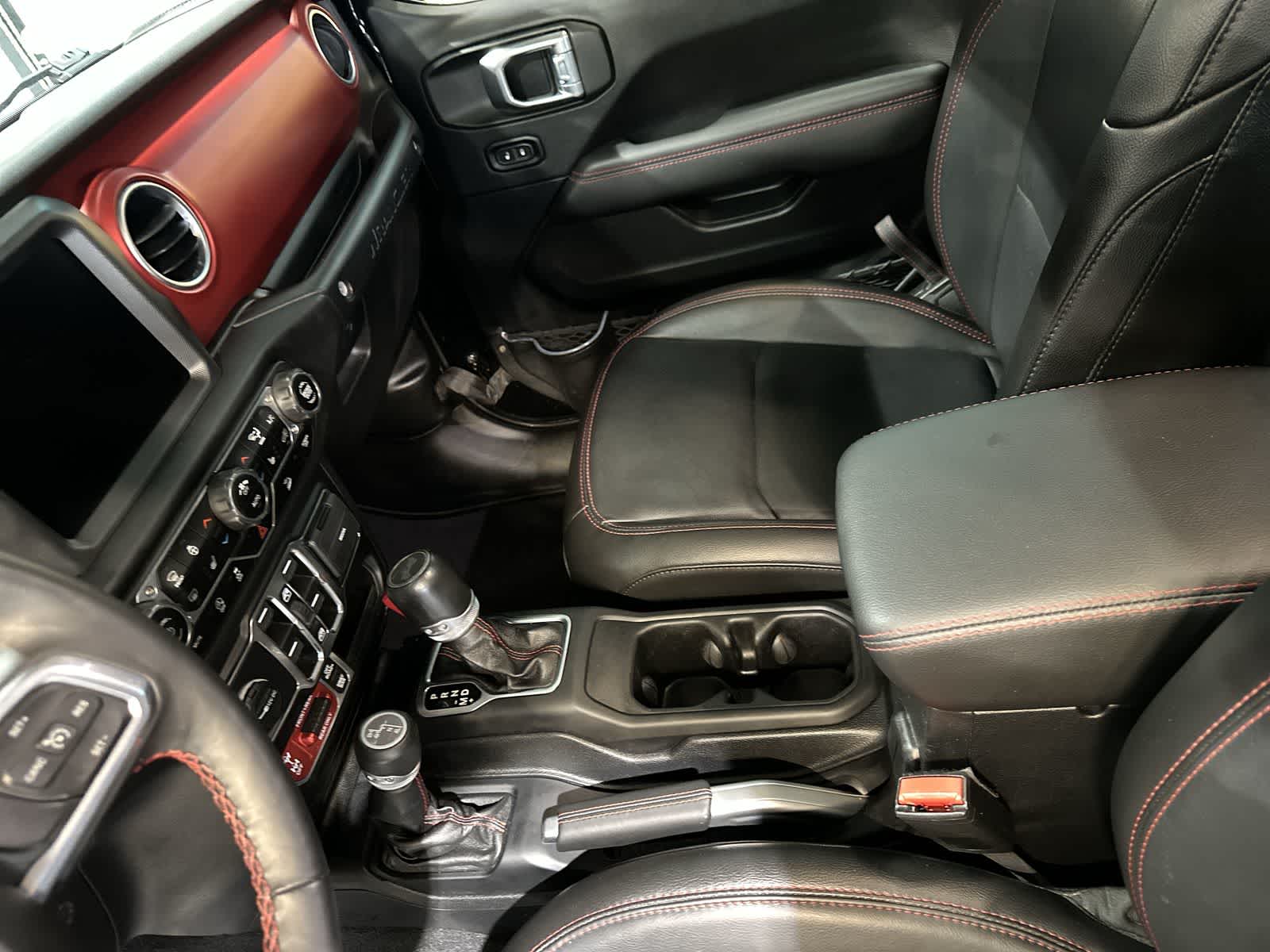 Thumbnail: 2021 Jeep Wrangler - 28